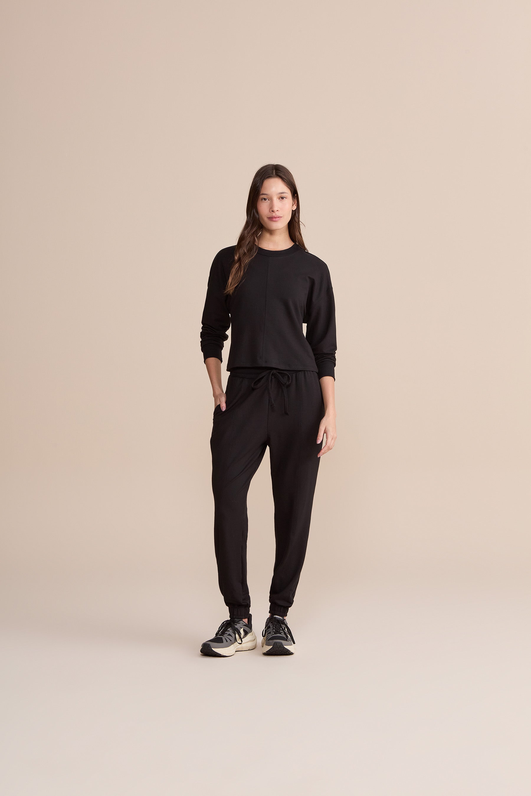 Urban Fleece Cut Out Sweatshirt for Women - Trendy Oversized Pullover with Unique Cut-Out Design | Perfect for Casual Outfits, Streetwear Fashion & Winter Layering