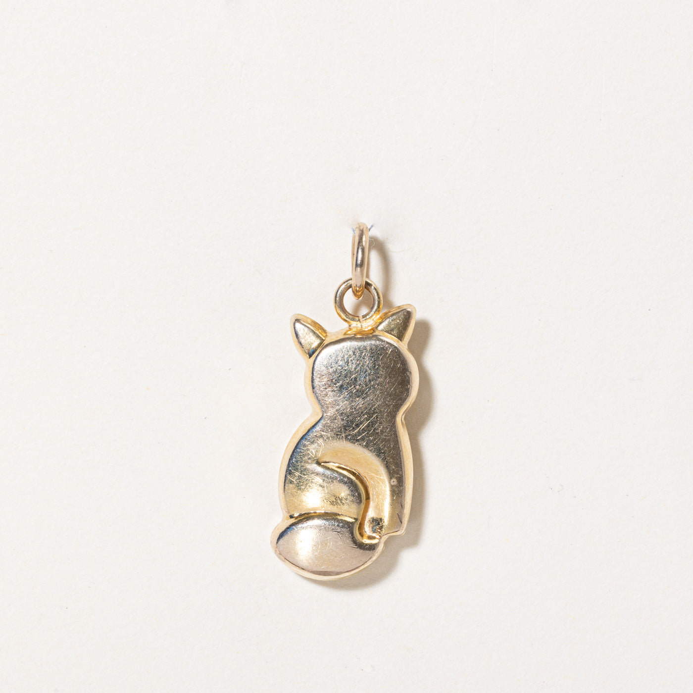 14K Yellow Gold Cat Charm Pendant - Elegant & Dainty Jewelry for Women - Perfect Gift for Cat Lovers, Birthdays & Anniversaries - Wear Daily or for Special Occasions