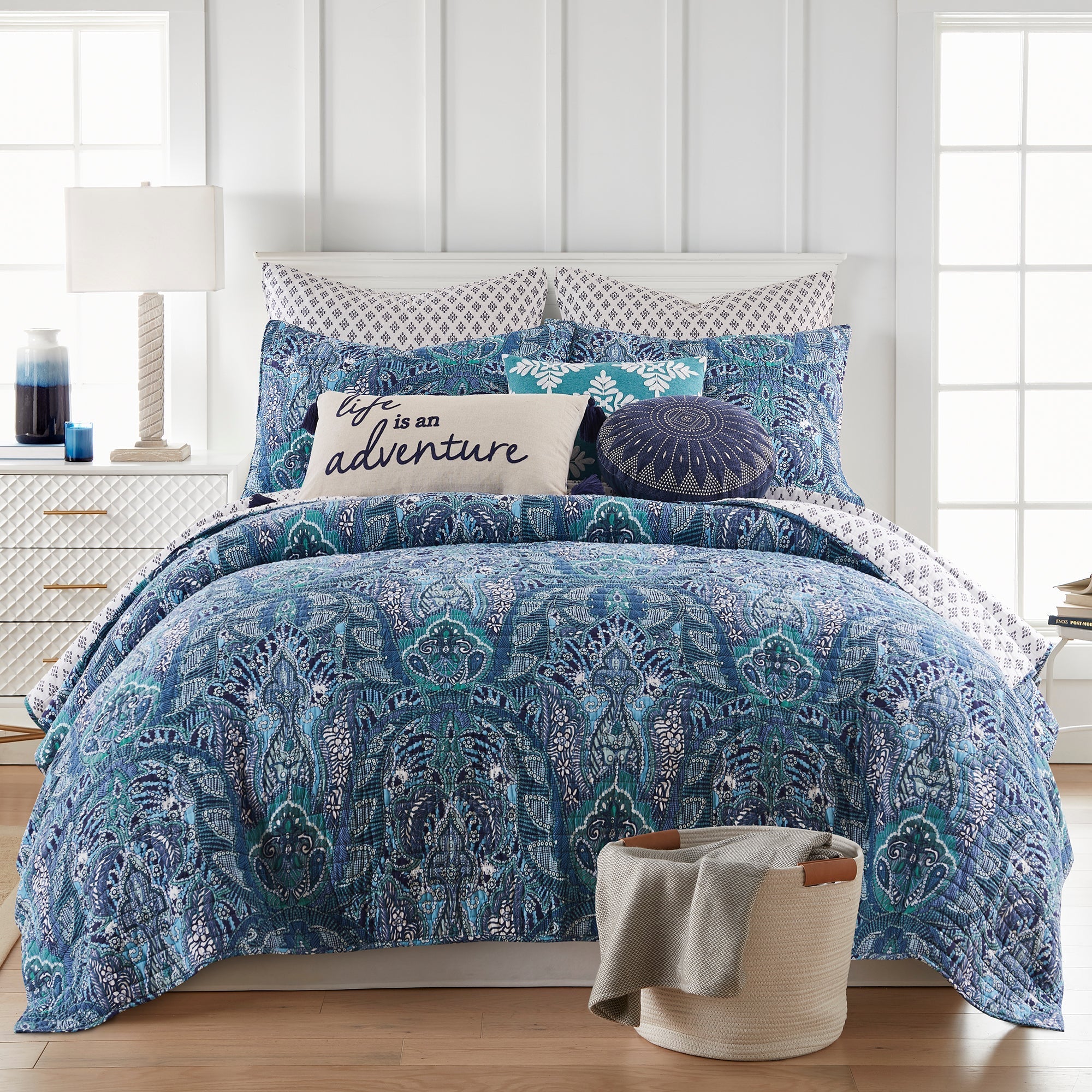 Bellamy Teal Quilt Set - Queen Size Bedding, Soft Microfiber Comforter & Sham Set - Perfect for Cozy Bedrooms, Guest Rooms & Dorm Decor