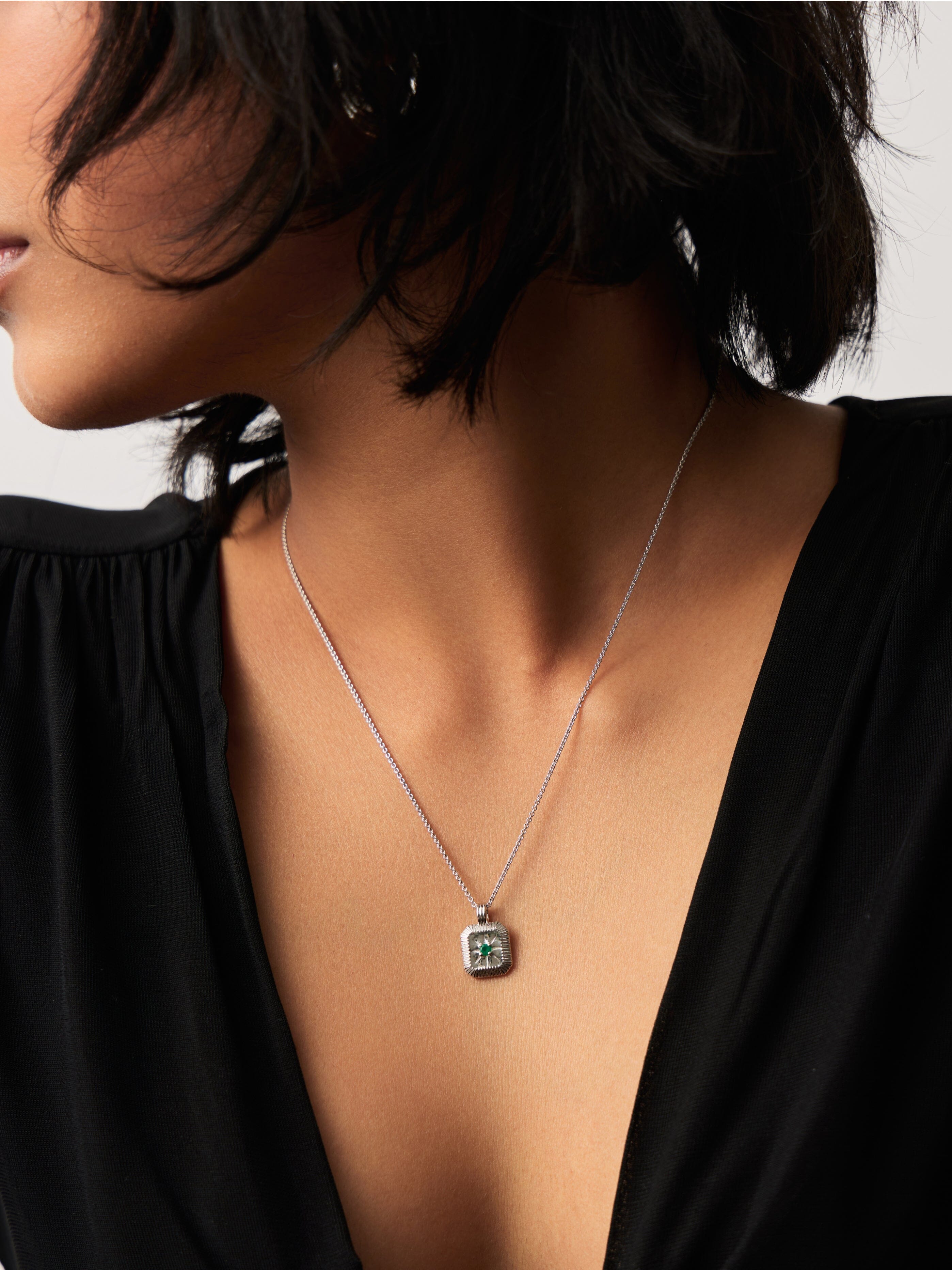 May Birthstone Necklace - Green Chalcedony Pendant for Women | Elegant Jewelry Gift for Mother's Day, Birthday & Anniversary | Perfect for Everyday Wear & Special Occasions