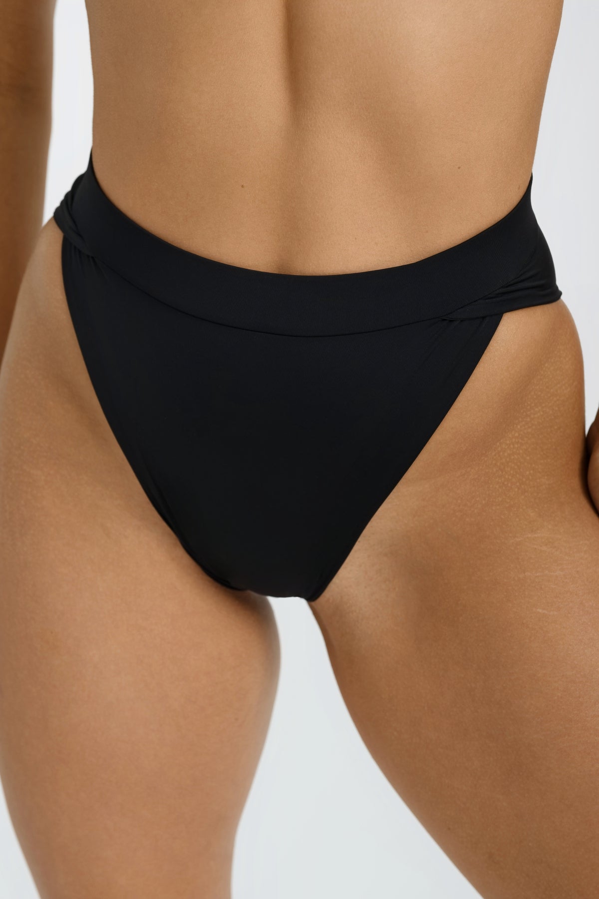 Black Vista Bottom - Stylish and Comfortable for Everyday Wear, Workouts, and Outdoor Activities