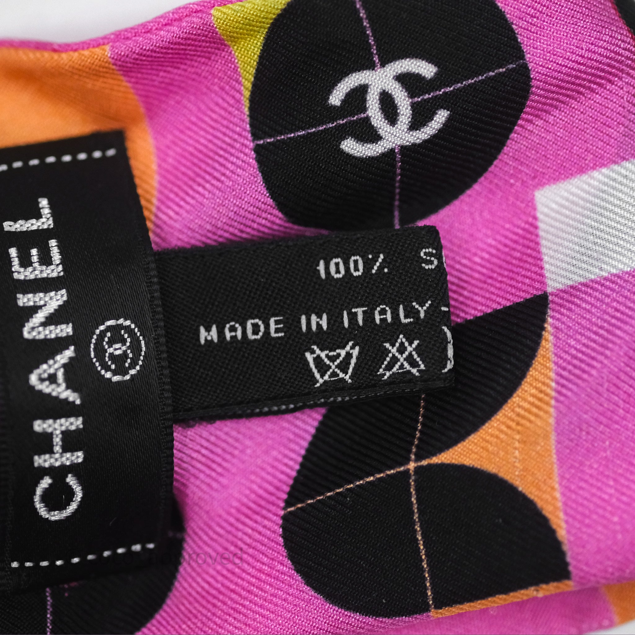Chanel CC Silk Twilly Scarf in Pink - Luxury Fashion Accessory for Women, Perfect for Handbags, Hats & Gift Giving