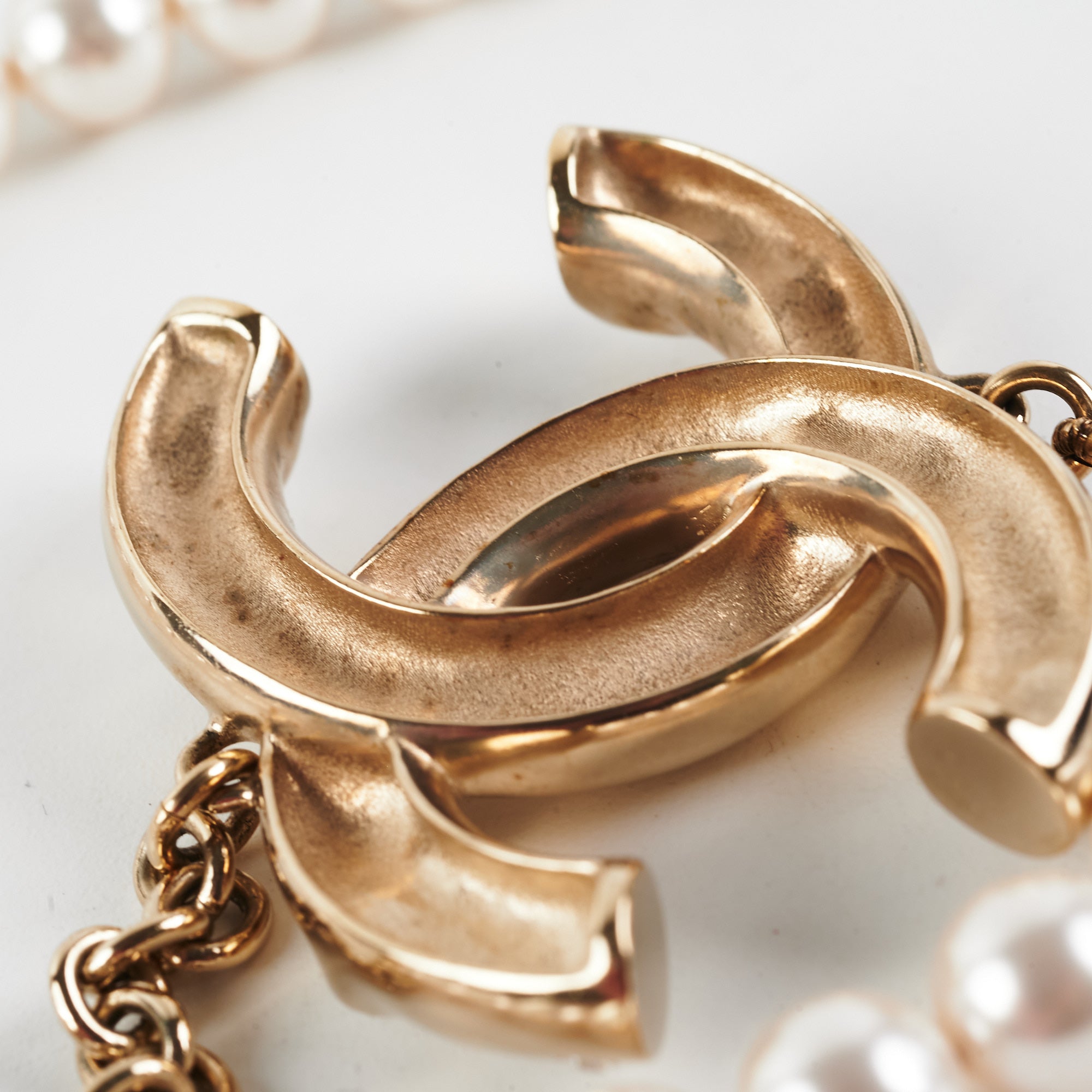 Chanel CC Pearl Necklace - Elegant Fashion Jewelry for Women | Perfect for Parties, Weddings & Special Occasions