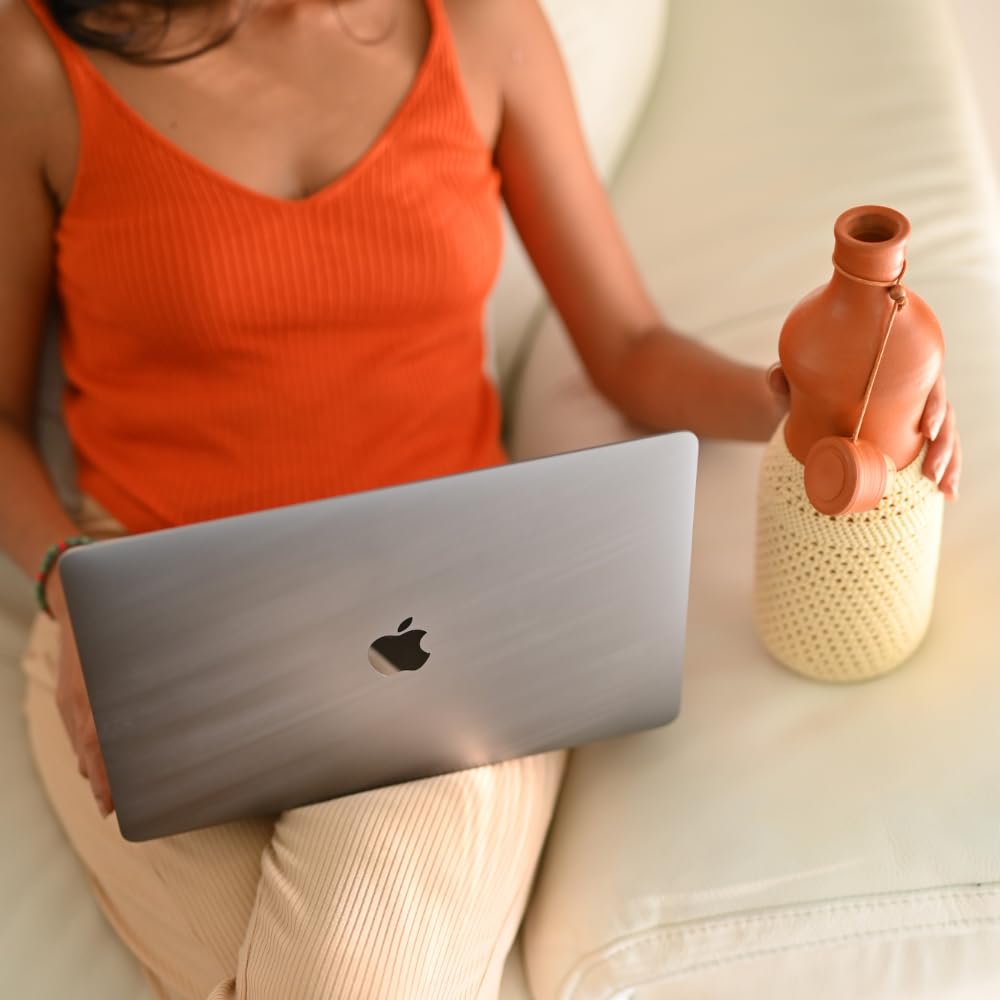 Eco-Friendly Terracotta Clay Water Bottle with Cork Lid - Handmade, Durable & Sustainable Unglazed Red Clay Earthenware | Plastic-Free, Premium Quality | Perfect for Yoga, Hiking, Gym & Outdoor Activities