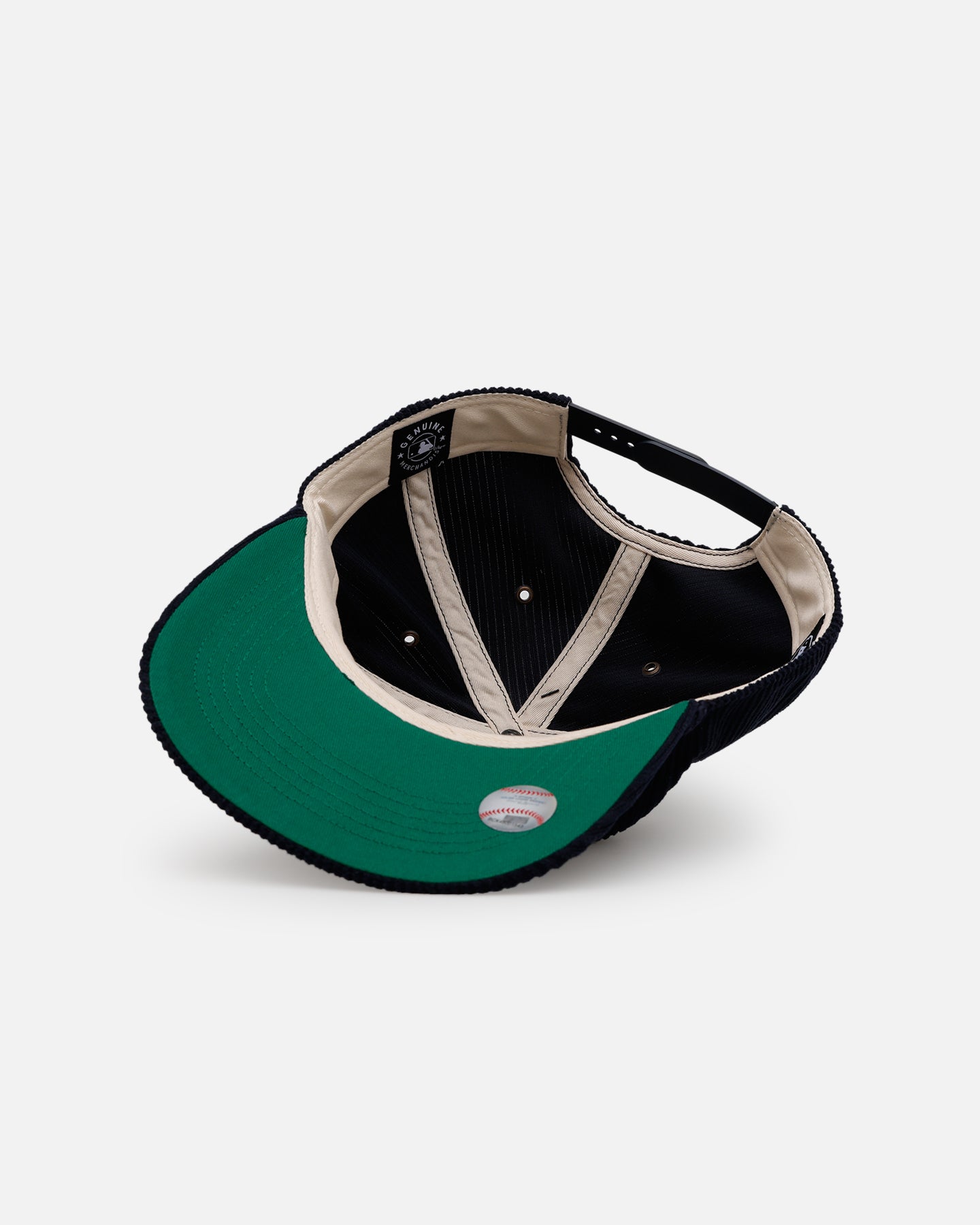 New York Yankees 'Pitchout' 47 Hitch Corduroy Snapback Hat - Navy Blue Adjustable Baseball Cap for Men & Women - Perfect for Games, Streetwear & Casual Outfits