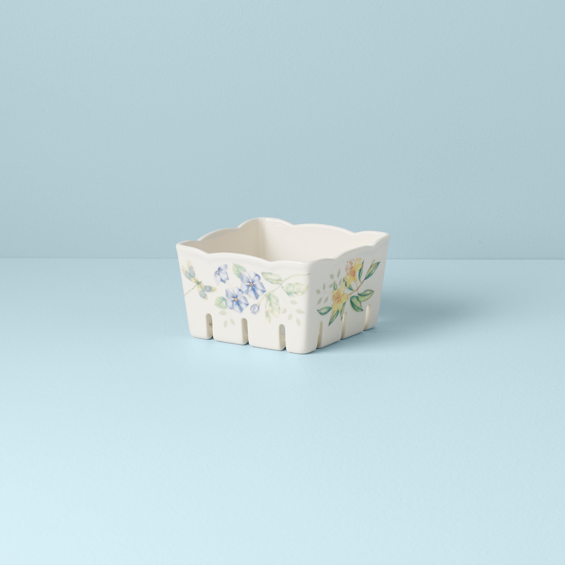 Butterfly Meadow Berry Bowl - Ceramic Fruit Serving Dish for Strawberries, Blueberries, Raspberries - Perfect for Breakfast, Desserts, and Party Snack Display