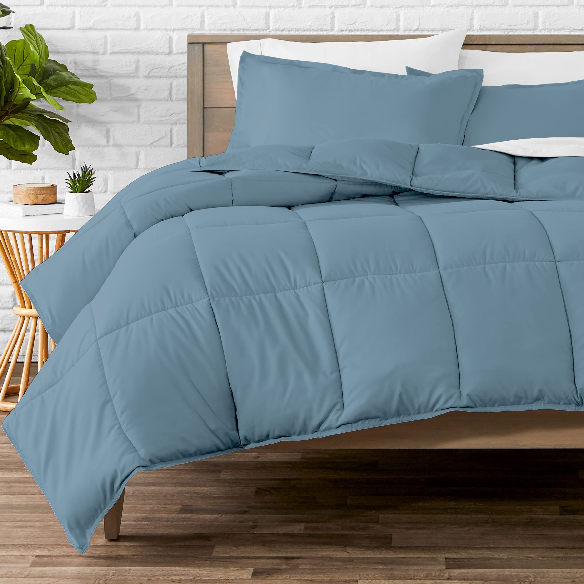 Lightweight Solid Queen Comforter Set - 3 Piece Down Alternative Bedding with 2 Pillowcases | Coronet Blue | All-Season Comfort for Bedroom, Guest Room & Dorm
