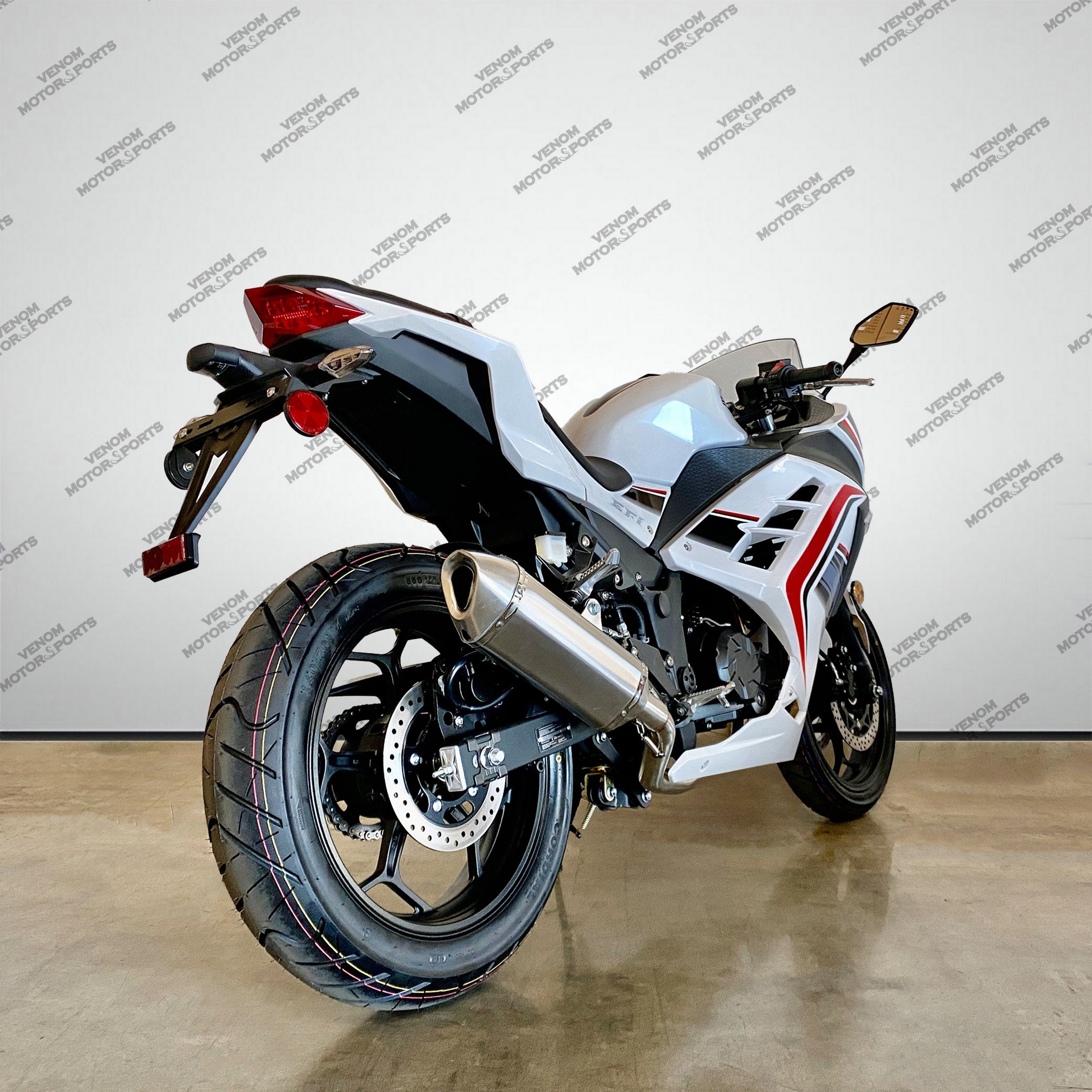 Venom SuperBike 250cc Fuel Injected Motorcycle - 6 Speed Manual Transmission for Street Racing & Commuting | Durable Sport Bike for Adults & Beginners