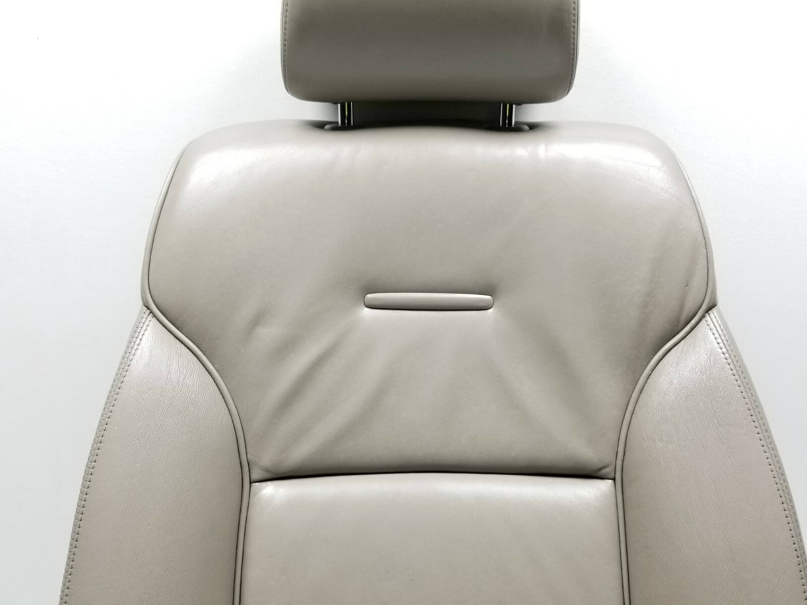 04 09 Audi A8 Front Seat Upper Cushion Right Passenger Side OEM Replacement - Perfect for Car Interior Repair & Comfort Upgrade