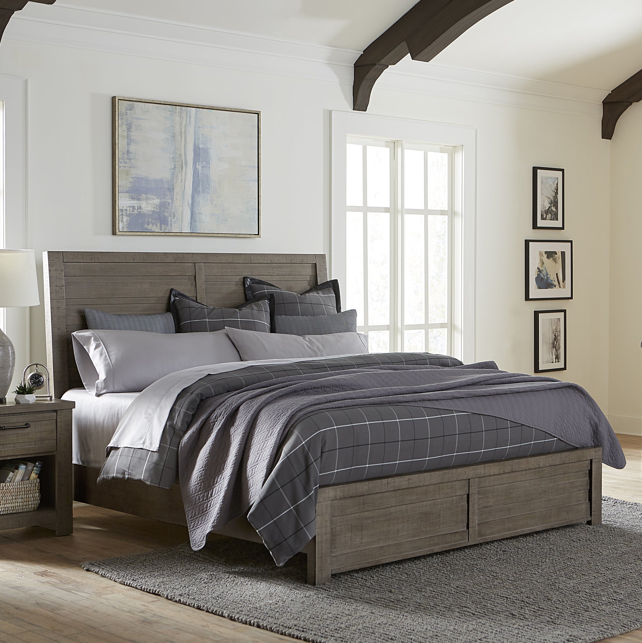 Sedona Transitional Medium Gray Wood Panel Bed Frame - Queen Size Solid Wood Platform Bed with Headboard for Modern Bedroom Decor