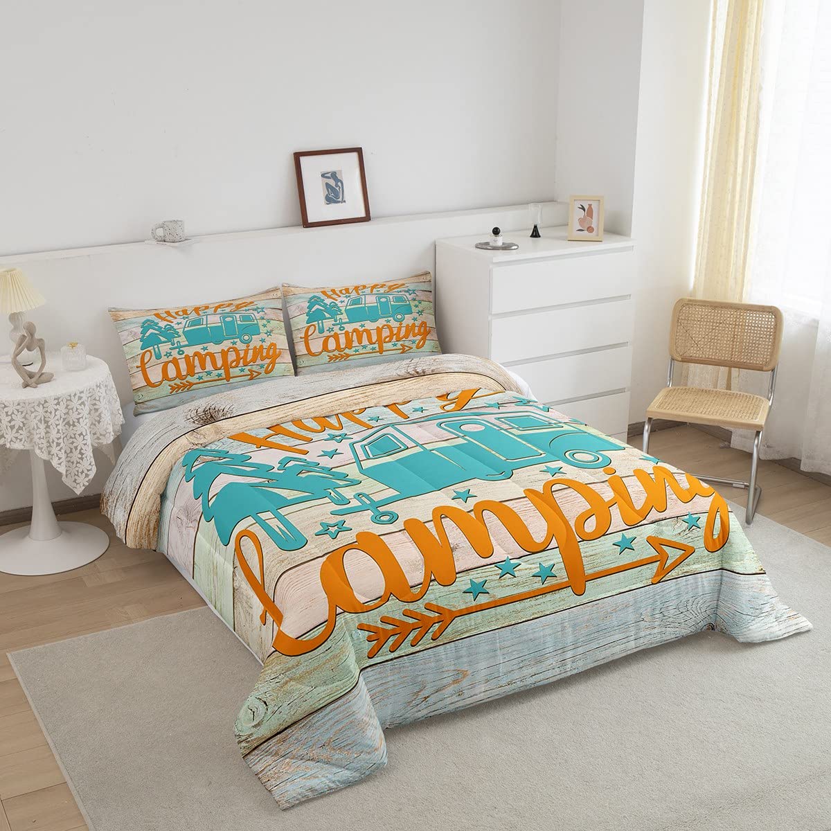 Happy Camping Down Comforter Set for Boys & Teens - Rustic Farmhouse Queen Size Quilted Bedding with 2 Pillowcases | Cozy Camper & Old Barn Door Design for Kids, Teens & Adults | Perfect for Bedrooms, Cabins & Outdoor Adventures