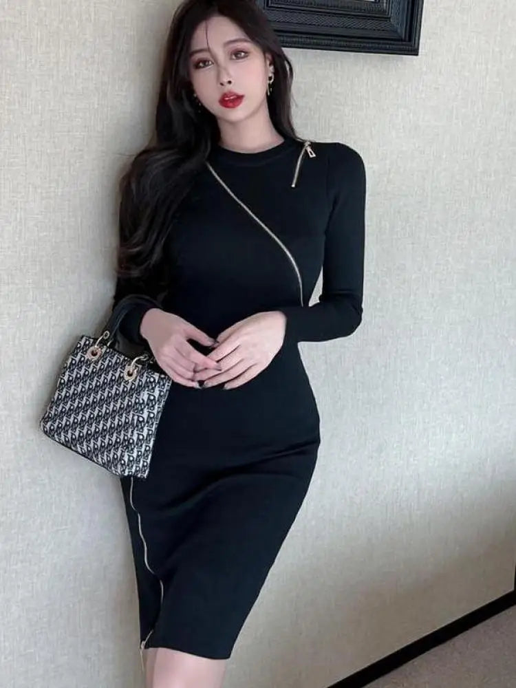 2023 New Women's Autumn Black Sexy Club Dress - Round Neck Zipper A-Line Long Sleeve Slim Knit Hip Wrap Dress for Party, Night Out & Streetwear Fashion | Perfect for Club Nights, Date Nights & Casual Outings