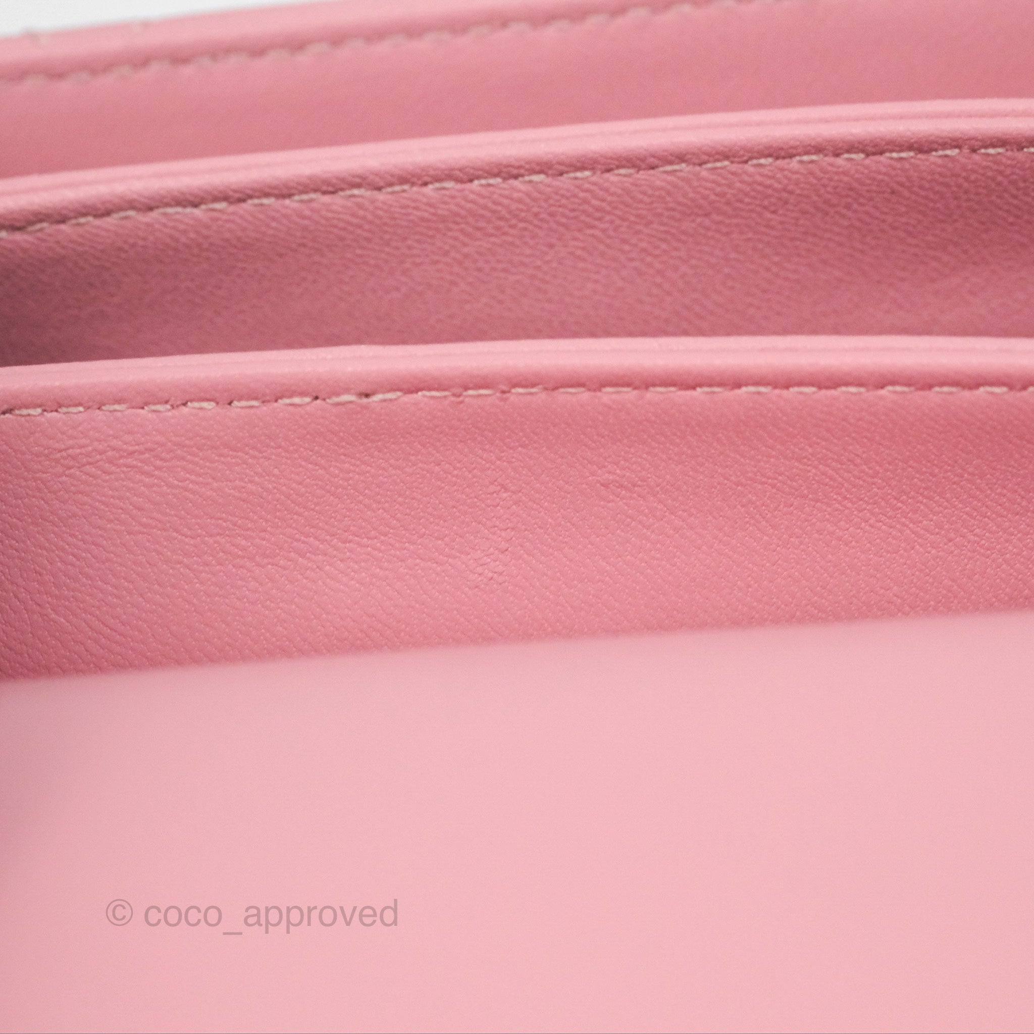 Chanel Citizen Chic Flap Bag in Pink Lambskin Leather with Gold Hardware - Luxury Crossbody Purse for Women, Perfect for Date Night & Special Occasions