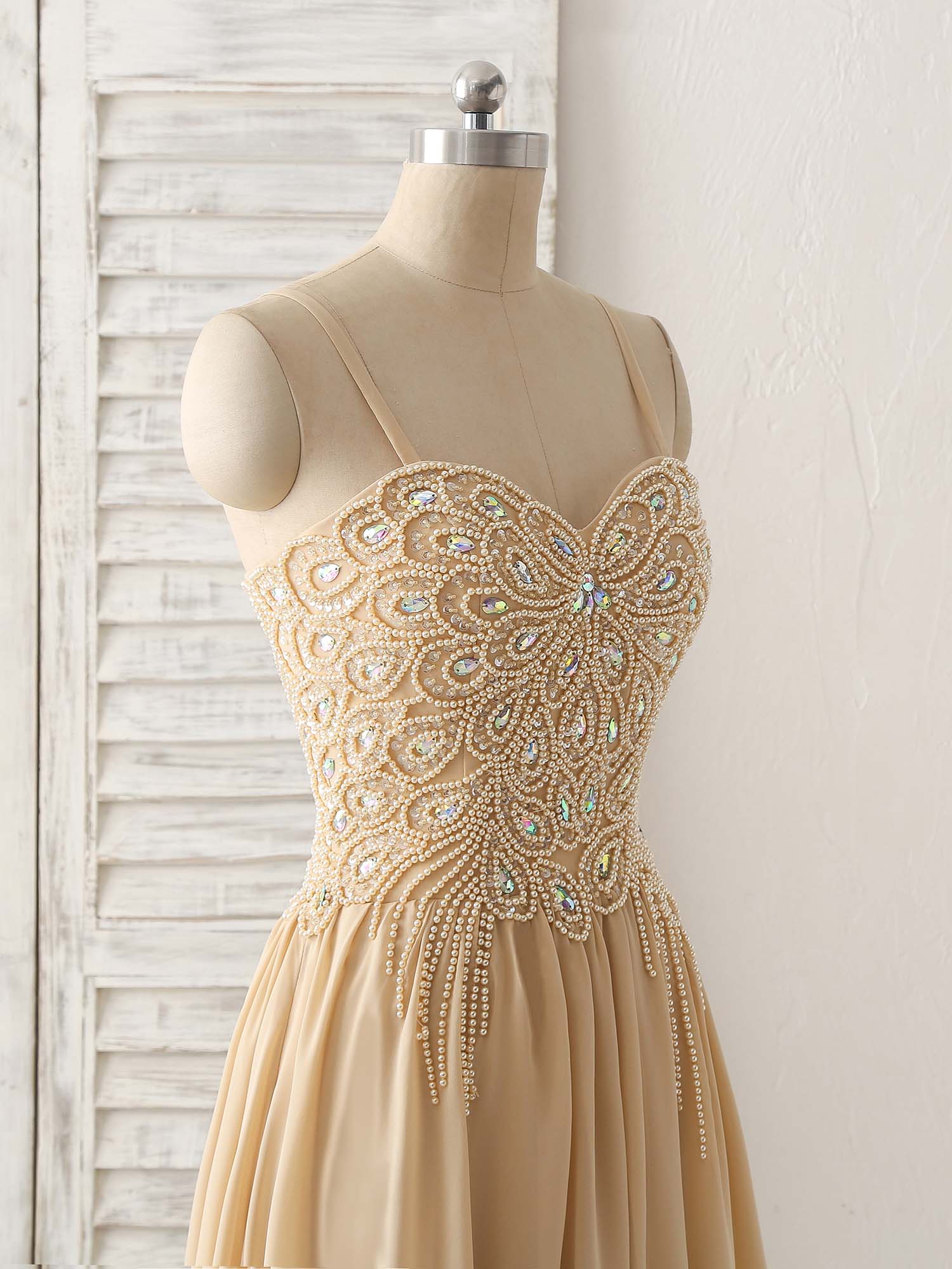 Elegant Champagne Sweetheart Neck Beaded Long Prom Dress for Evening Gala & Formal Events - Perfect for Homecoming, Wedding Guest, and Special Occasions