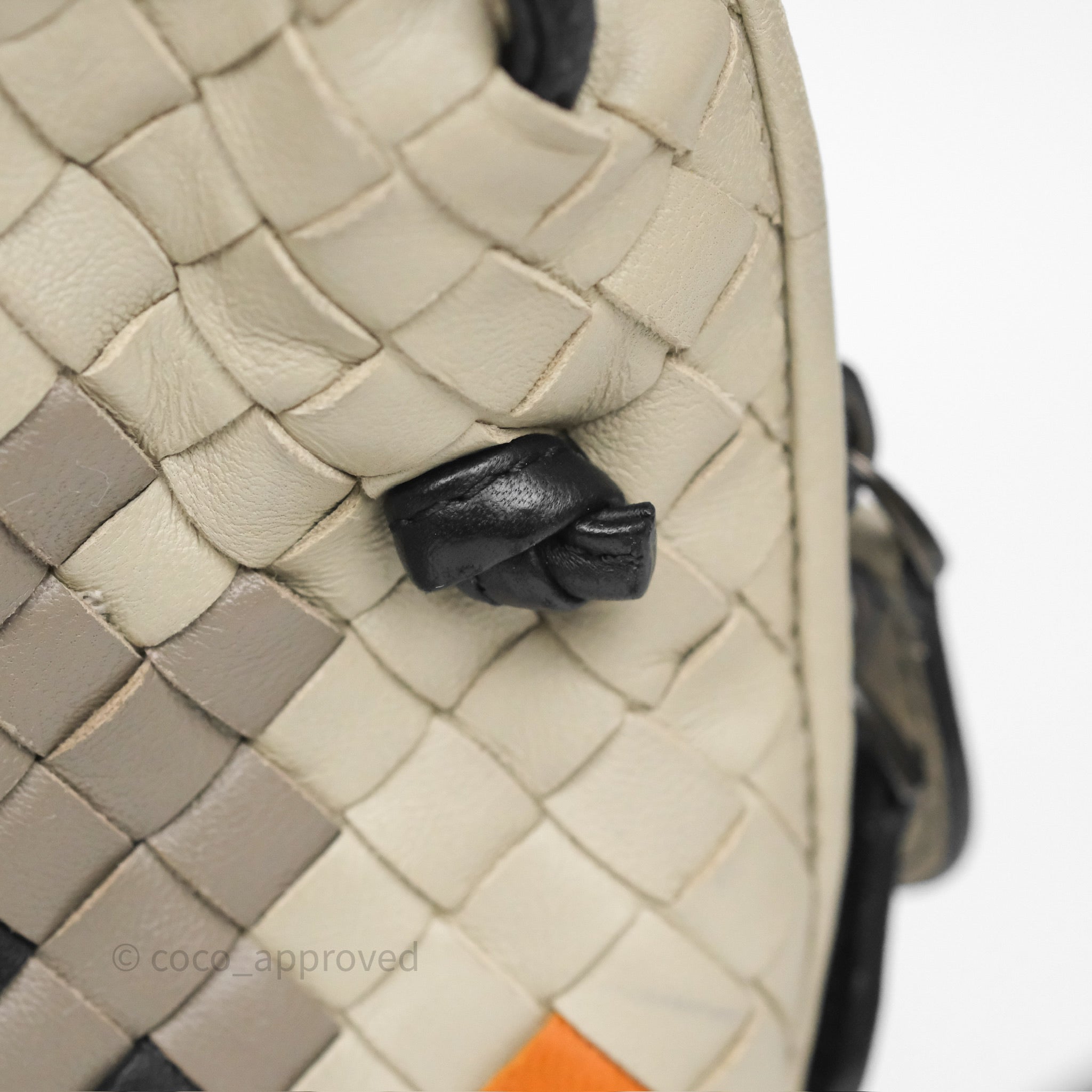 Bottega Veneta Nodini Crossbody Bag in Cement Abstract Nappa Intrecciato Leather - Perfect for Everyday Use, Travel & Date Nights