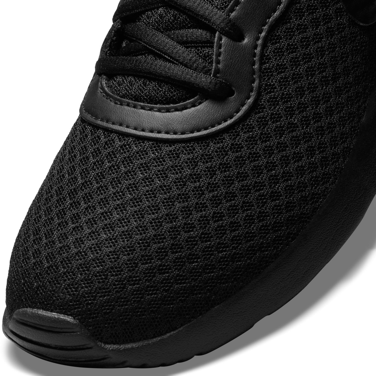 Nike Tanjun Men's Big Kid Sneakers - Lightweight Comfortable Running Shoes for Boys & Teens - Perfect for School, Sports & Casual Wear