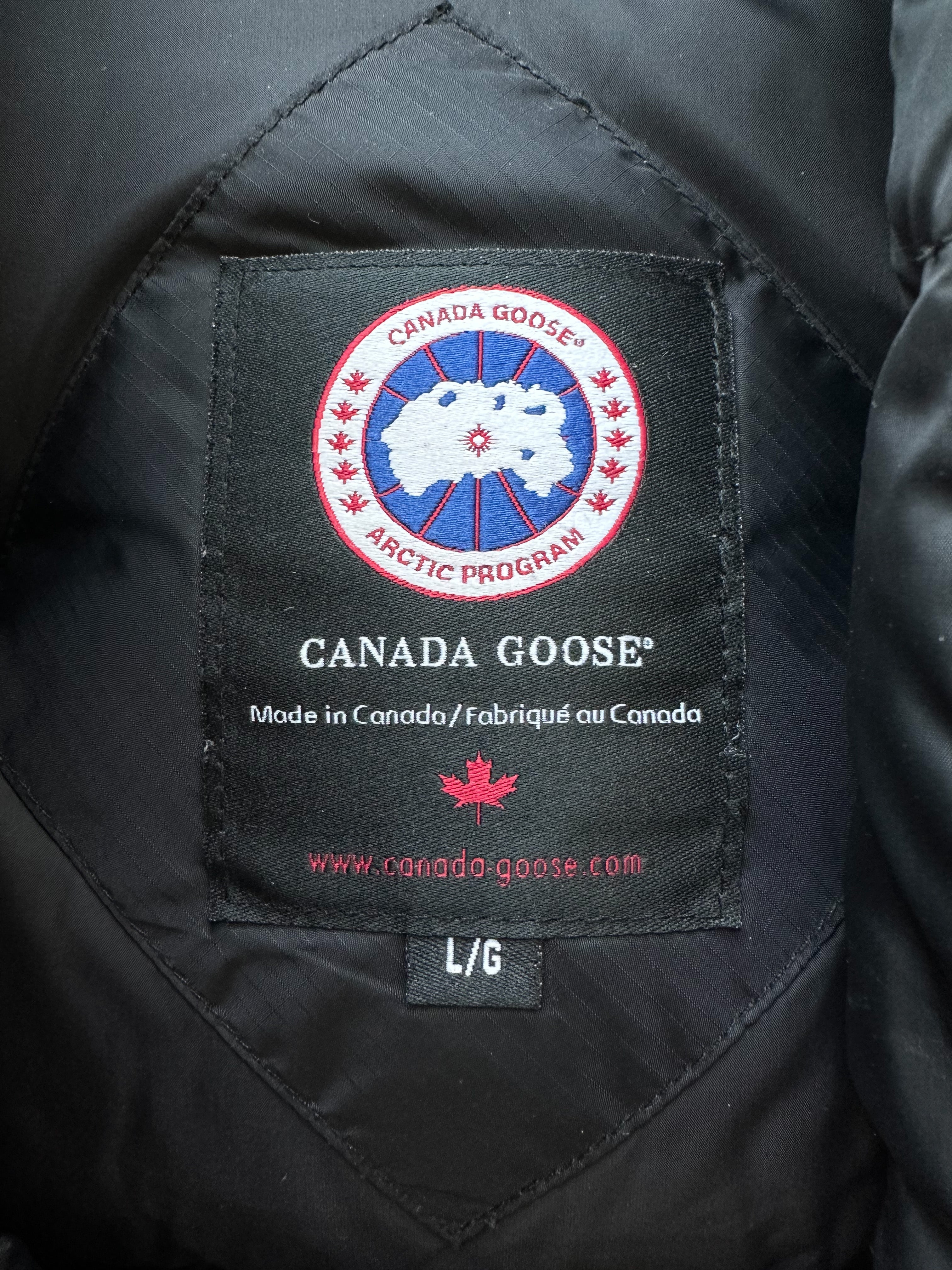 Canada Goose Black Yukon Black Label Men's Winter Jacket - Premium Waterproof Parka for Extreme Cold Weather - Perfect for Outdoor Adventures, Skiing & Urban Style