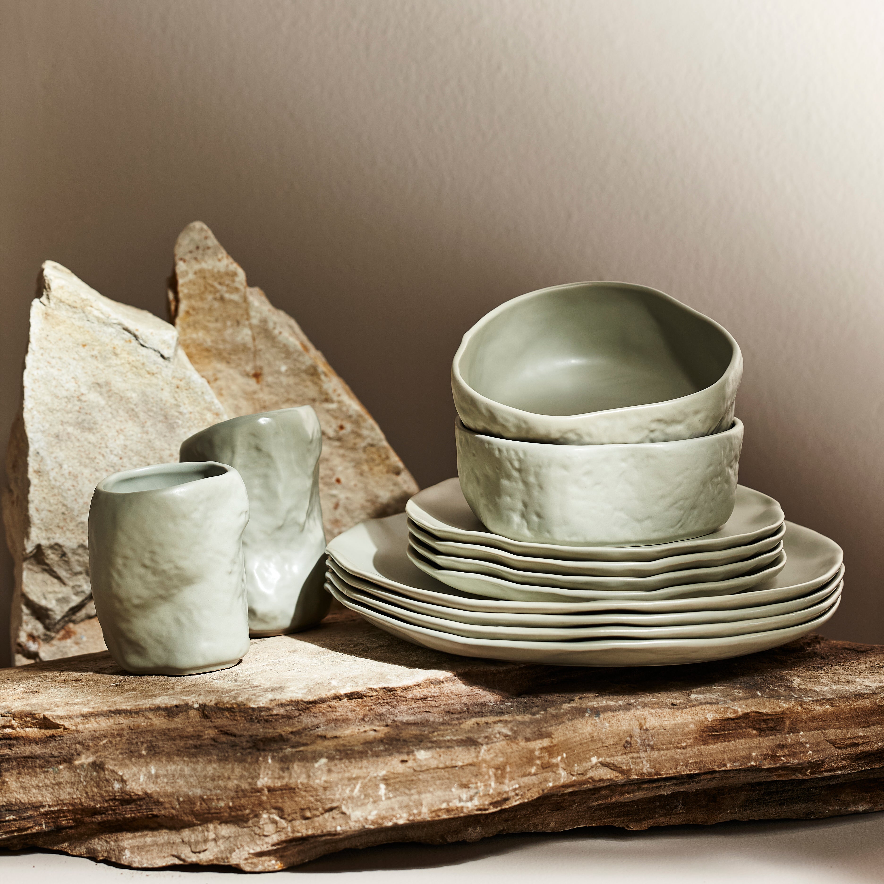 Premium Atik Stoneware Dinnerware Set - 16-Piece Sage Grey Porcelain Plates & Bowls Set for Everyday Dining & Entertaining - Elegant & Durable Dinnerware for Home, Restaurant, or Party Use