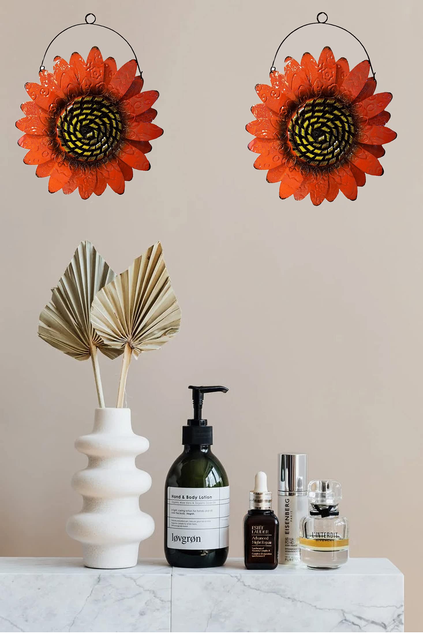 SeasonsEasy Metal Sunflower Wall Decor Set of 2 - Orange Floral Wall Art with Wire Hanger for Home & Garden - Perfect for Living Room, Bedroom, Kitchen, Bathroom, Outdoor Patio & Garden Decor
