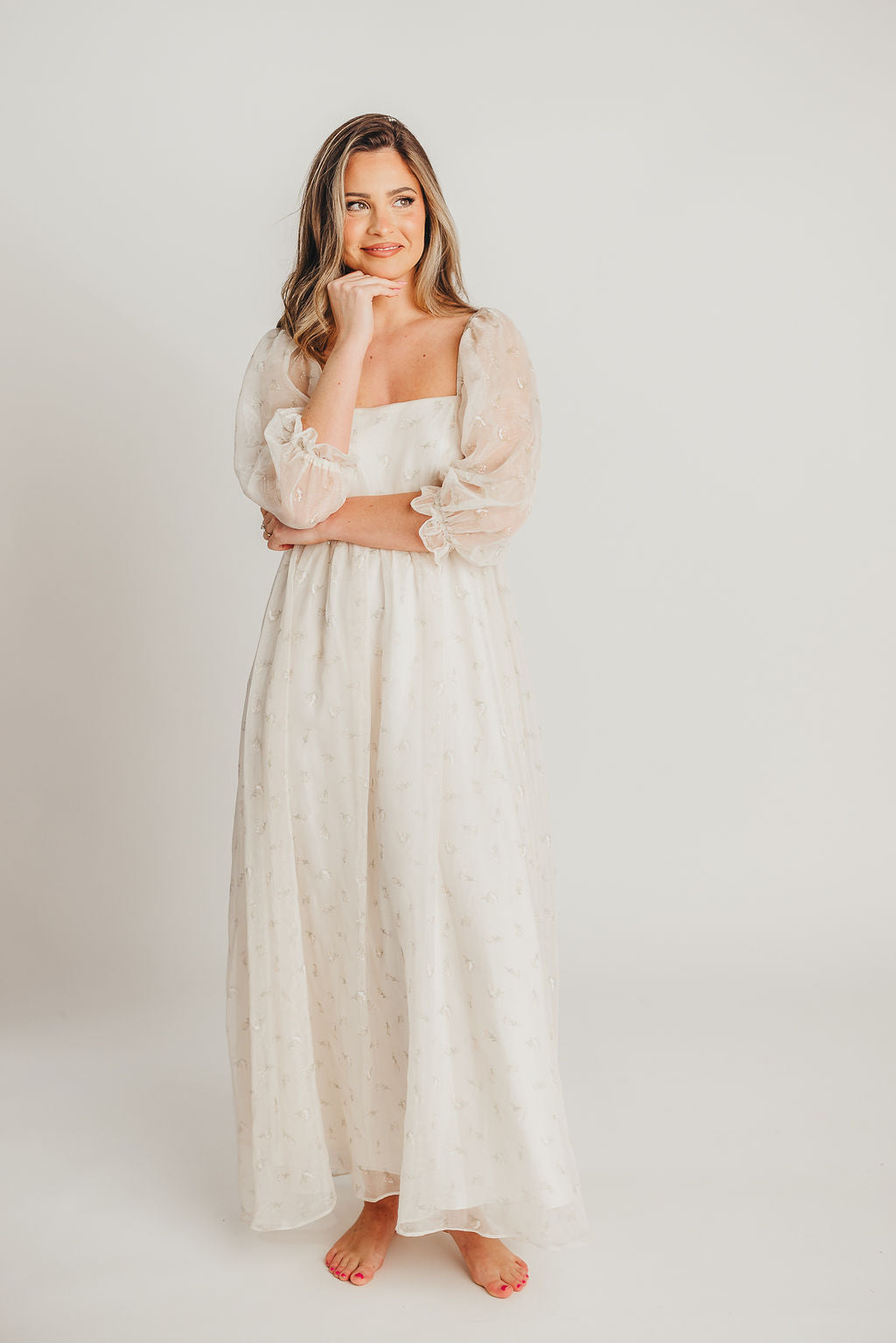 Butter Floral Smocked Maternity Maxi Dress - Bump Friendly, Inclusive Sizing S-3XL for Pregnancy, Baby Showers & Summer Vacations