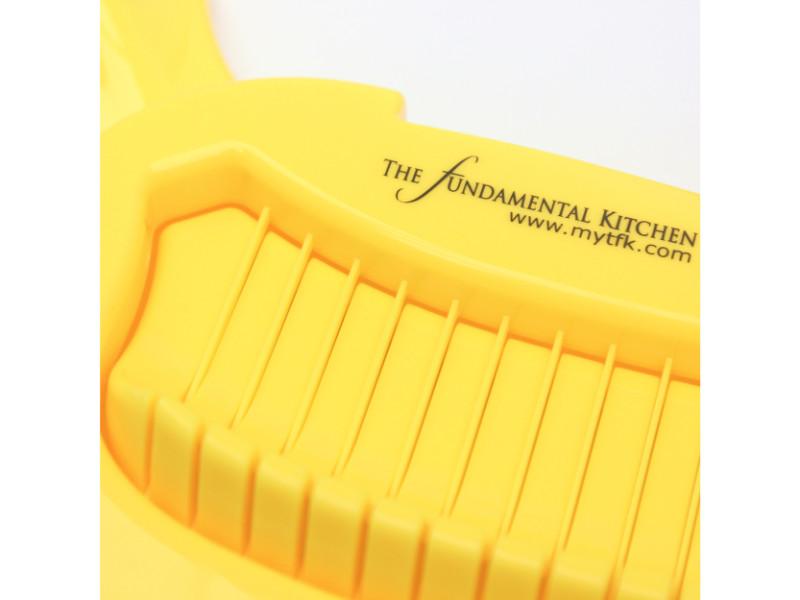 BergHOFF TFK Yellow Banana Slicer with Strong Wire String - Thin Slice Cutter for Perfect Banana Slices | Ideal for Fruit Salads, Smoothies, Baking & Kids Snacks