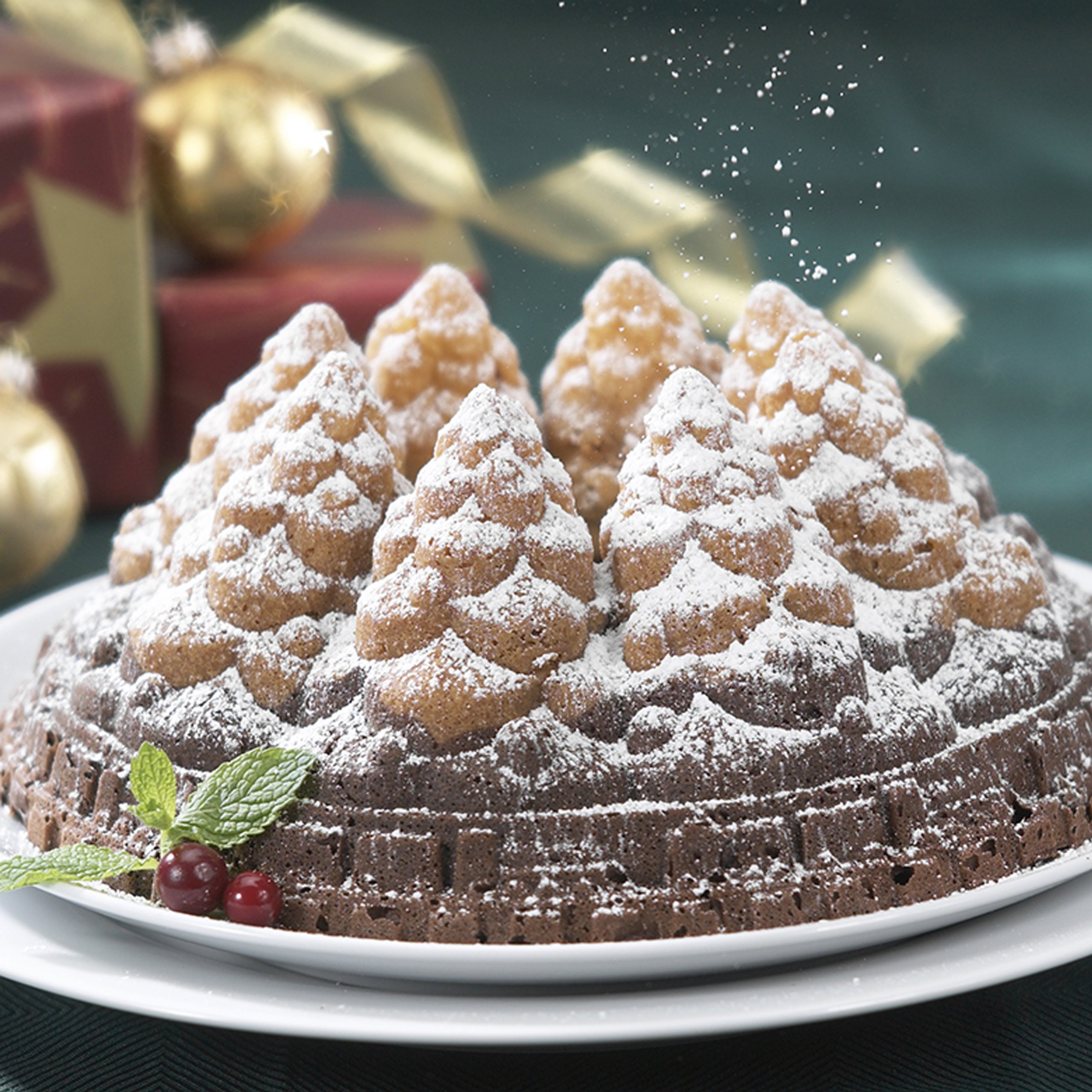 Nordic Ware Holiday Bundt Tree Pan - Nonstick Christmas Tree Cake Mold for Baking, 6-Cup Capacity - Perfect for Holiday Desserts, Christmas Parties & Festive Baking Gifts