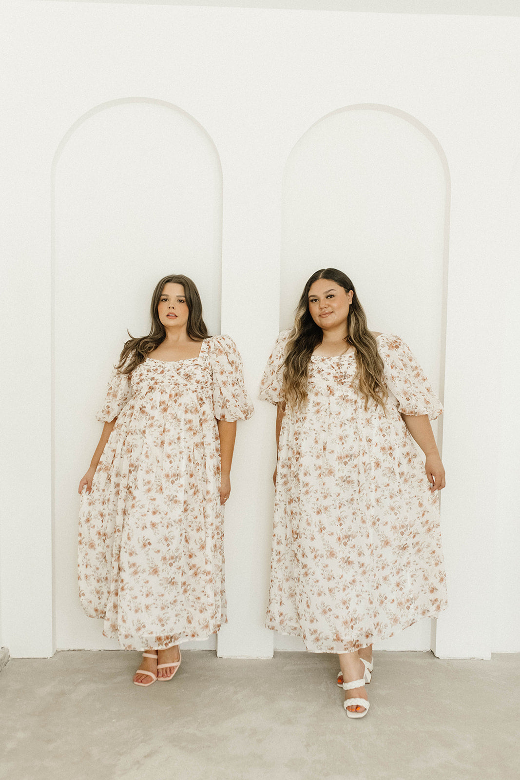 Harlow Maxi Dress in Ivory Floral - Bump Friendly Maternity Dress & Inclusive Sizing (S-3XL) | Perfect for Pregnancy, Beach Vacations & Summer Weddings