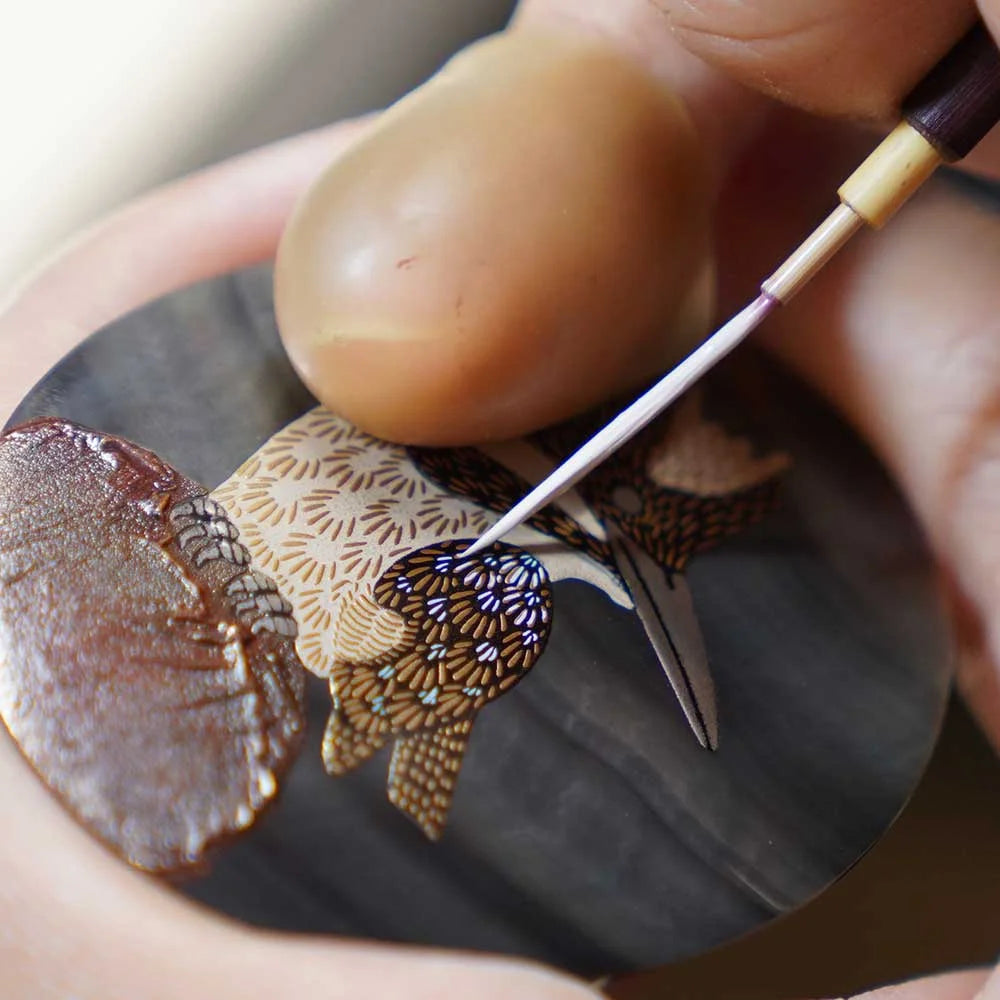 Handcrafted Maki-e Urushi Lacquer Brooch with Black Lip Oyster Pearl & Crested Kingfisher Feather - Traditional Japanese Lacquer Jewelry for Women, Gift for Art Collectors & Special Occasions