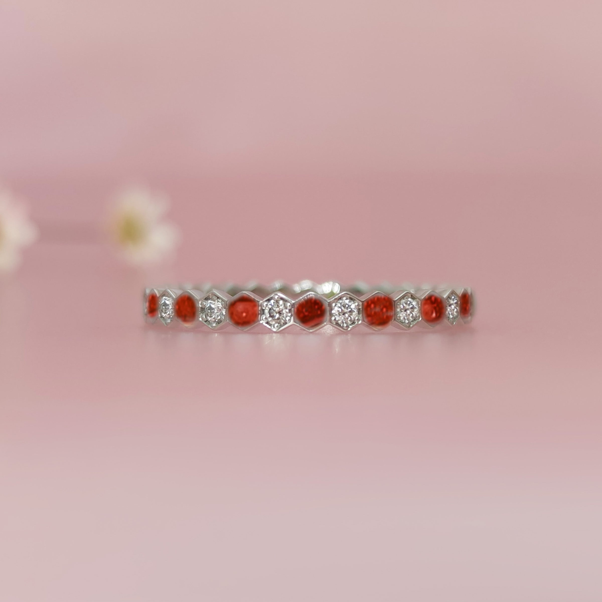 Serenity Memorial Ashes Ring - Elegant Keepsake Jewelry for Loved Ones | Perfect for Remembrance, Memorial Services & Everyday Wear