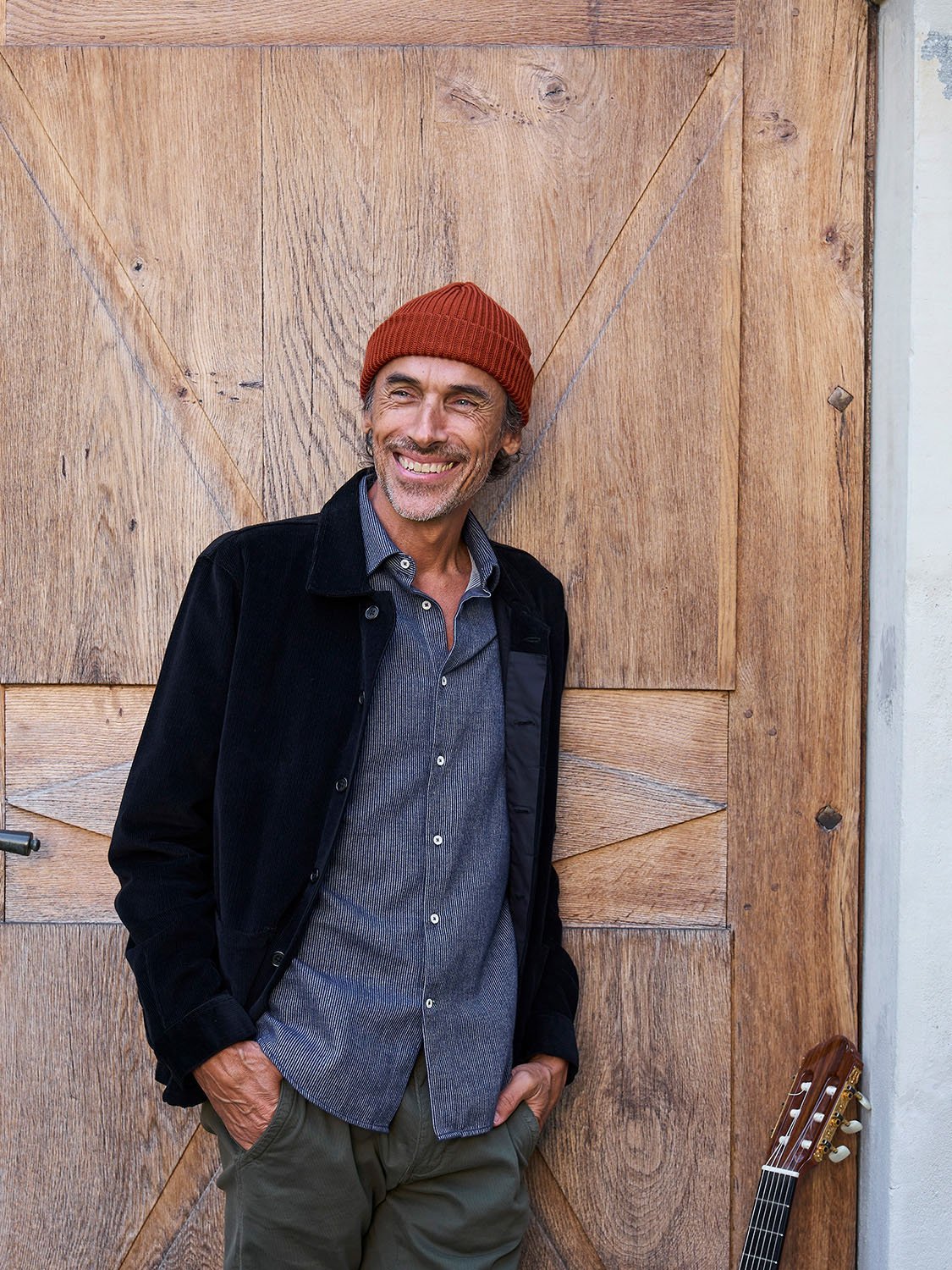 Classic Marine Corduroy Overshirt for Men - Stylish & Comfortable Layering for Casual Outings and Fall Fashion