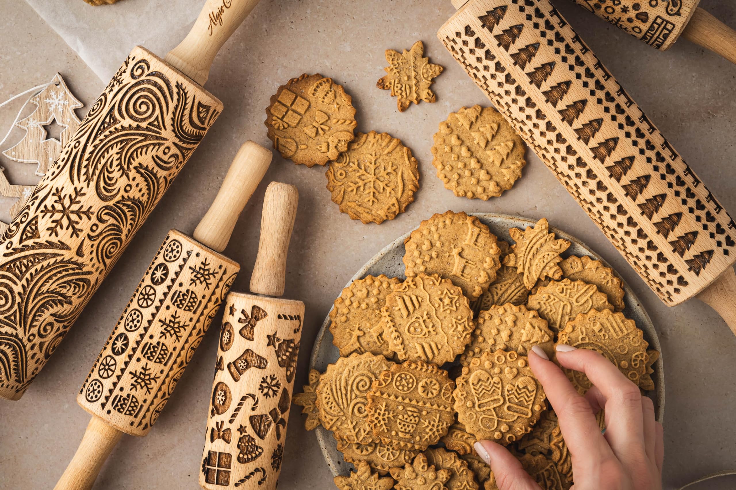 Algis Crafts Winter Embossing Rolling Pin for Christmas Cookies - Gingerbread & Shortbread Dough Decorating Tool - Perfect for Holiday Baking, DIY Cookie Making, and Festive Dessert Designs