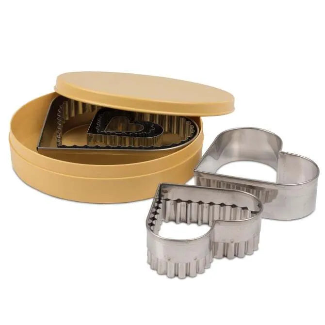7-Piece Mixed Heart Cutter Set for Baking, Cookie Decorating, and Fondant Crafts - Stainless Steel DIY Pastry Tools for Valentine's Day, Weddings & Party Desserts