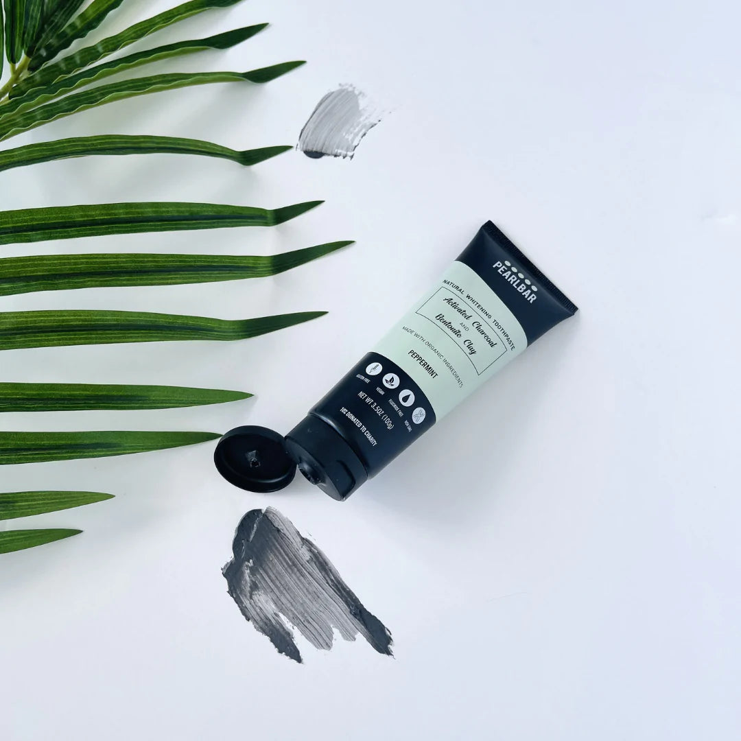Natural Whitening Toothpaste with Charcoal & Bentonite Clay - Freshens Breath & Removes Stains for a Brighter Smile - Perfect for Daily Oral Care & Teeth Whitening
