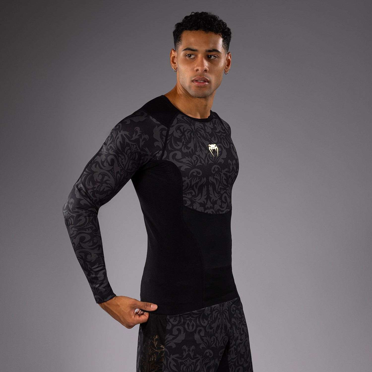 Venum x Topuria Unmatched Edition Long Sleeve Rashguard - Black/Gold MMA Training Shirt for Grappling, BJJ & UFC Fighters - Premium Compression Performance Wear for Combat Sports
