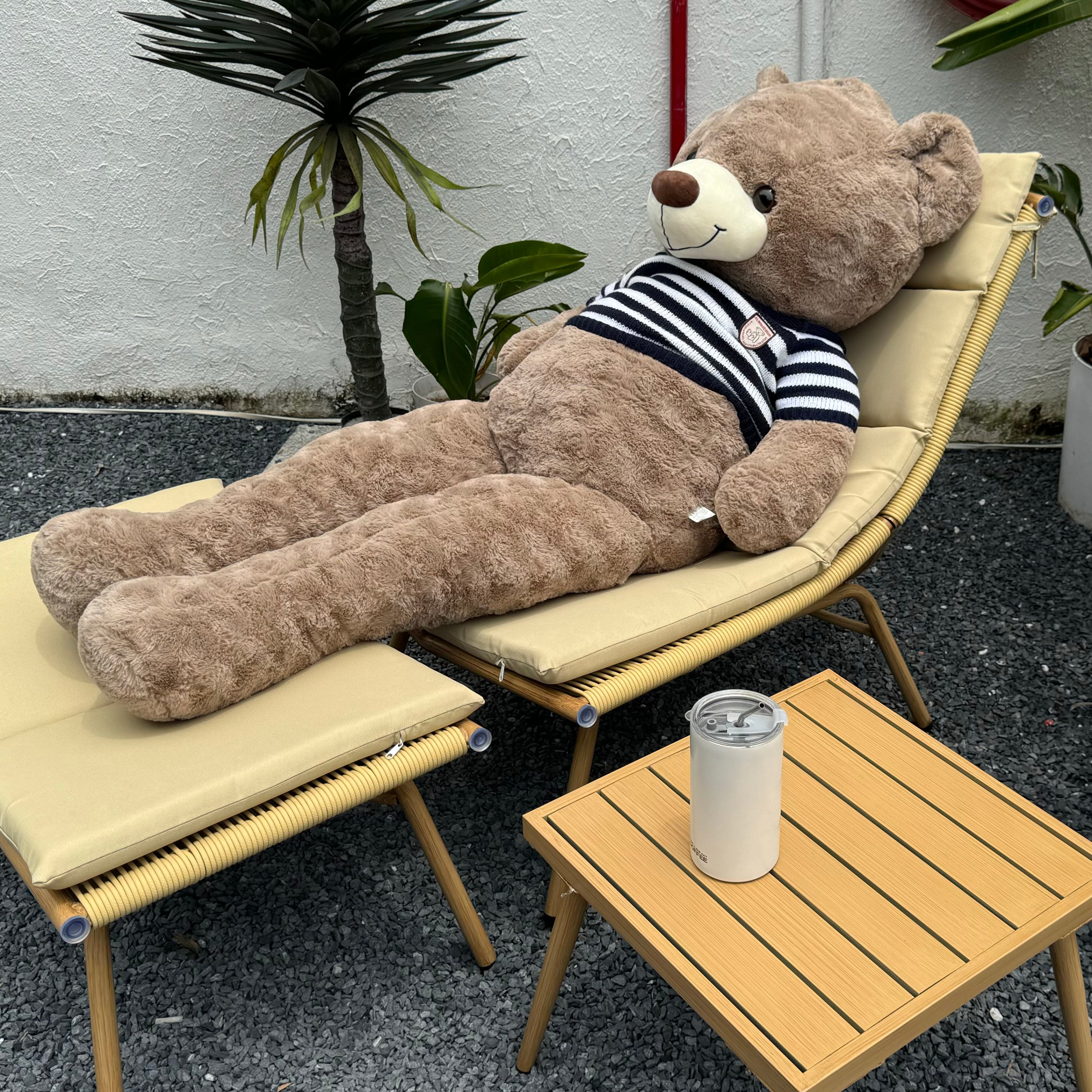 Wooden Chaise Lounge Chair with Side Table - Indoor & Outdoor Alloy Frame Recliner (380lbs Capacity) - Perfect for Camping, Gaming, Lunch Breaks, Garden Parties & Sunbathing
