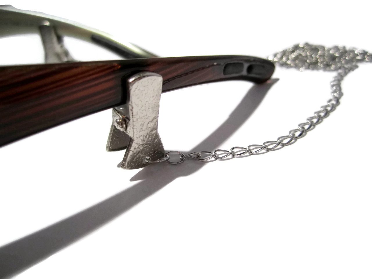 Oval Chain Clip Eyeglass Holder - Stylish Glasses Holder with Secure Clip Grips for Reading, Sunglasses & Eyewear - Perfect for Work, Travel & Daily Use