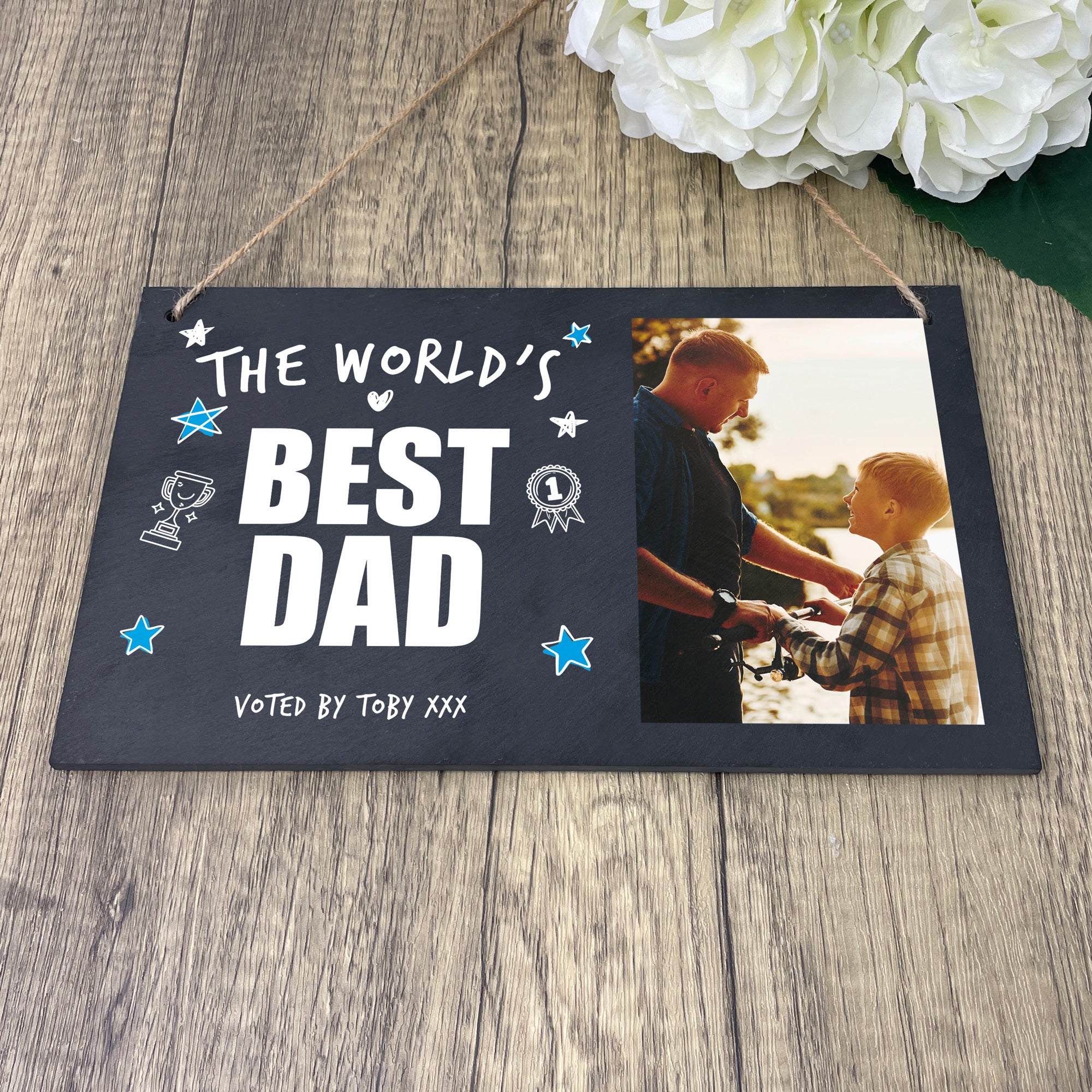 Personalized 'World's Best Dad' Engraved Photo Slate Plaque - 10x6 Inch Wooden Hanging Gift for Father's Day, Birthday & Retirement - Perfect for Home, Office & Man Cave Decor