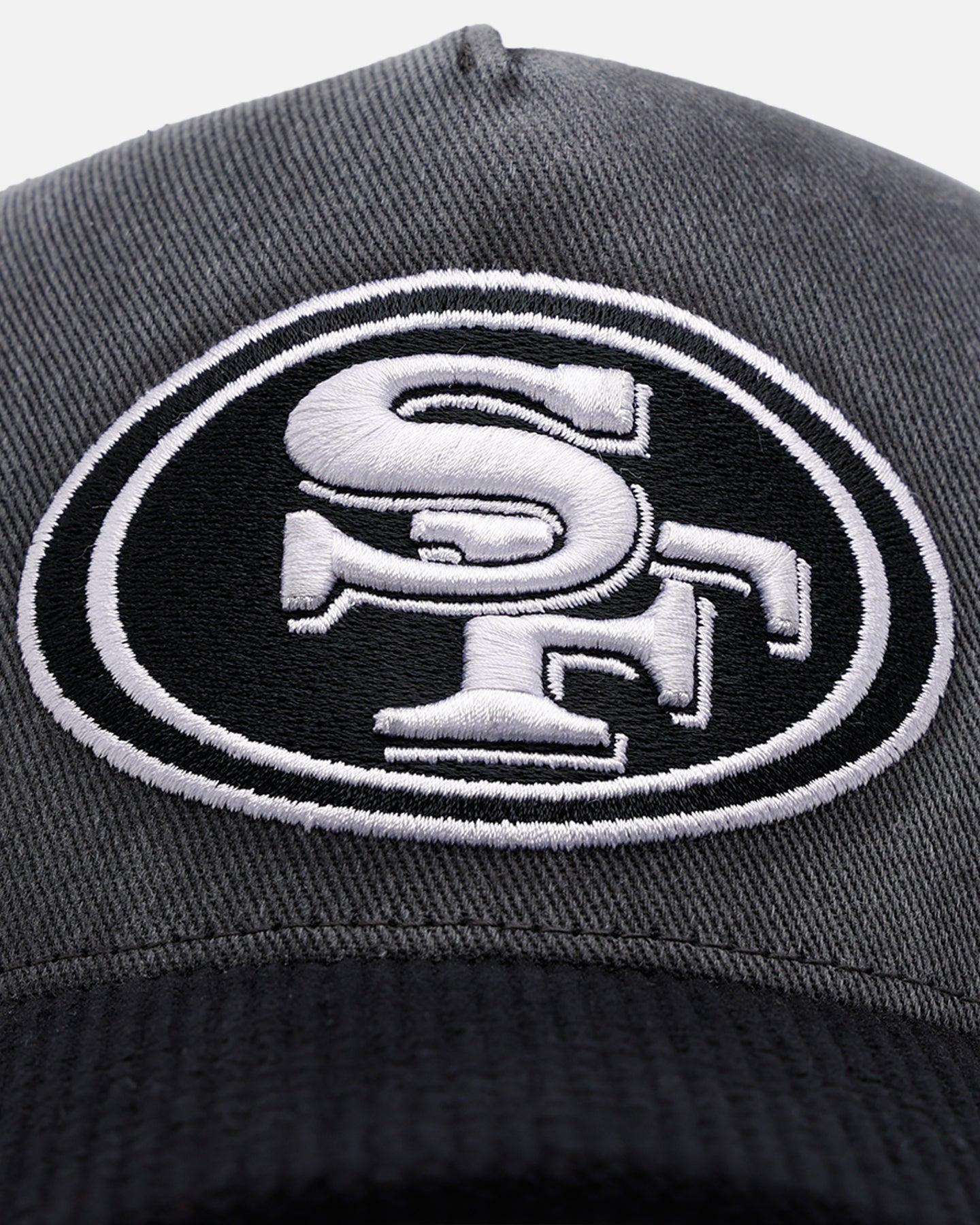 47 Brand San Francisco 49ers Apollo Corduroy 47 Offside DT Strapback Adjustable Hat - Black | NFL Officially Licensed Snapback Cap for Men & Women | Perfect for Game Day, Tailgating & Casual Wear
