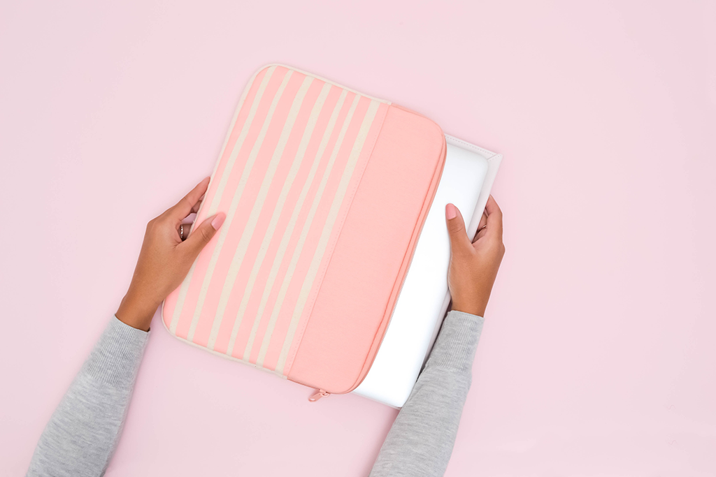 Durable Canvas Laptop Sleeve Case for MacBook Air/Pro 13-15 Inch - Lightweight Protective Cover for Travel, Work & School | Water-Resistant & Stylish Design