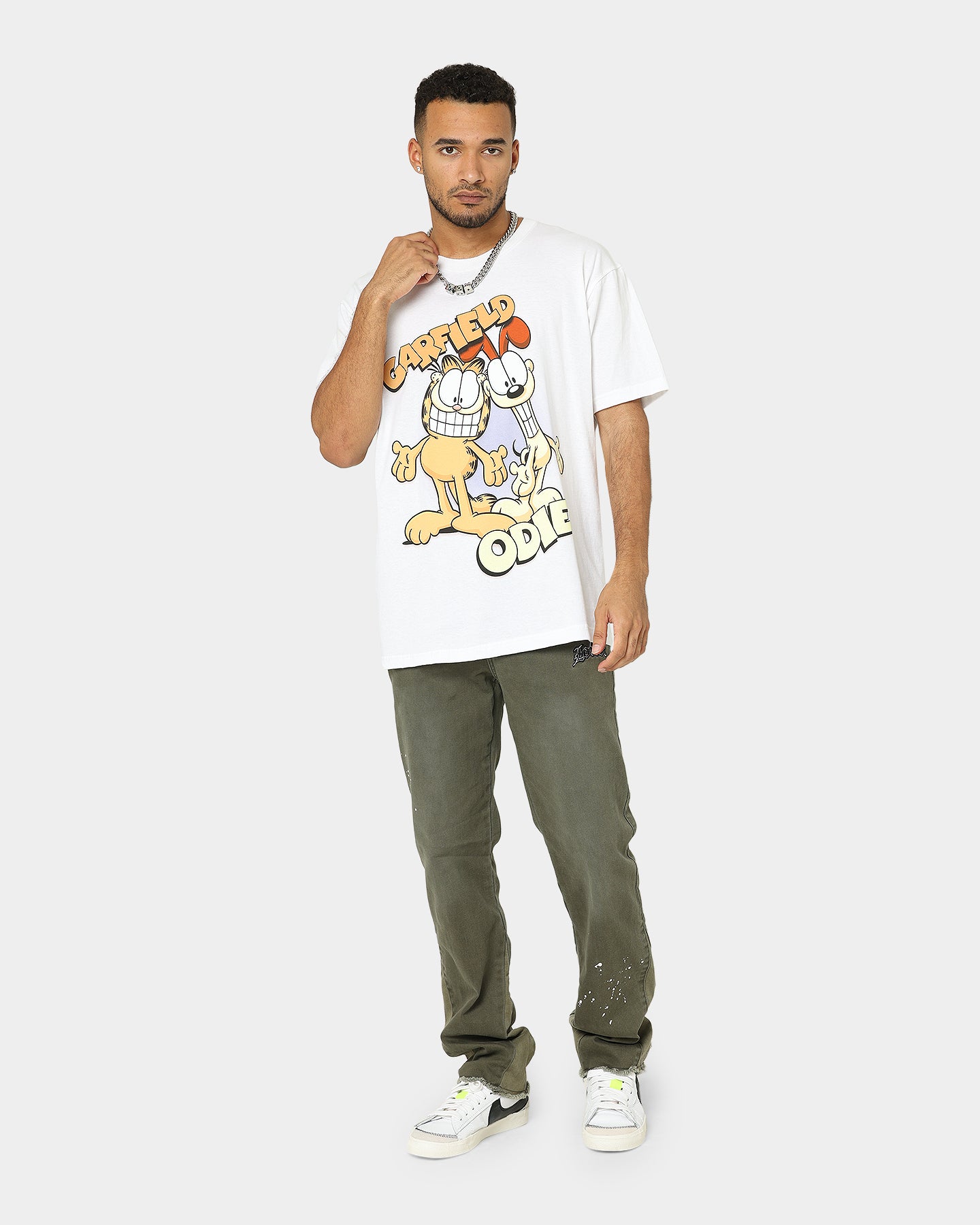 Vintage Garfield Best Friends Graphic T-Shirt - White Cotton Tee for Men & Women - Perfect for Casual Wear, Gifts, and Pop Culture Fans