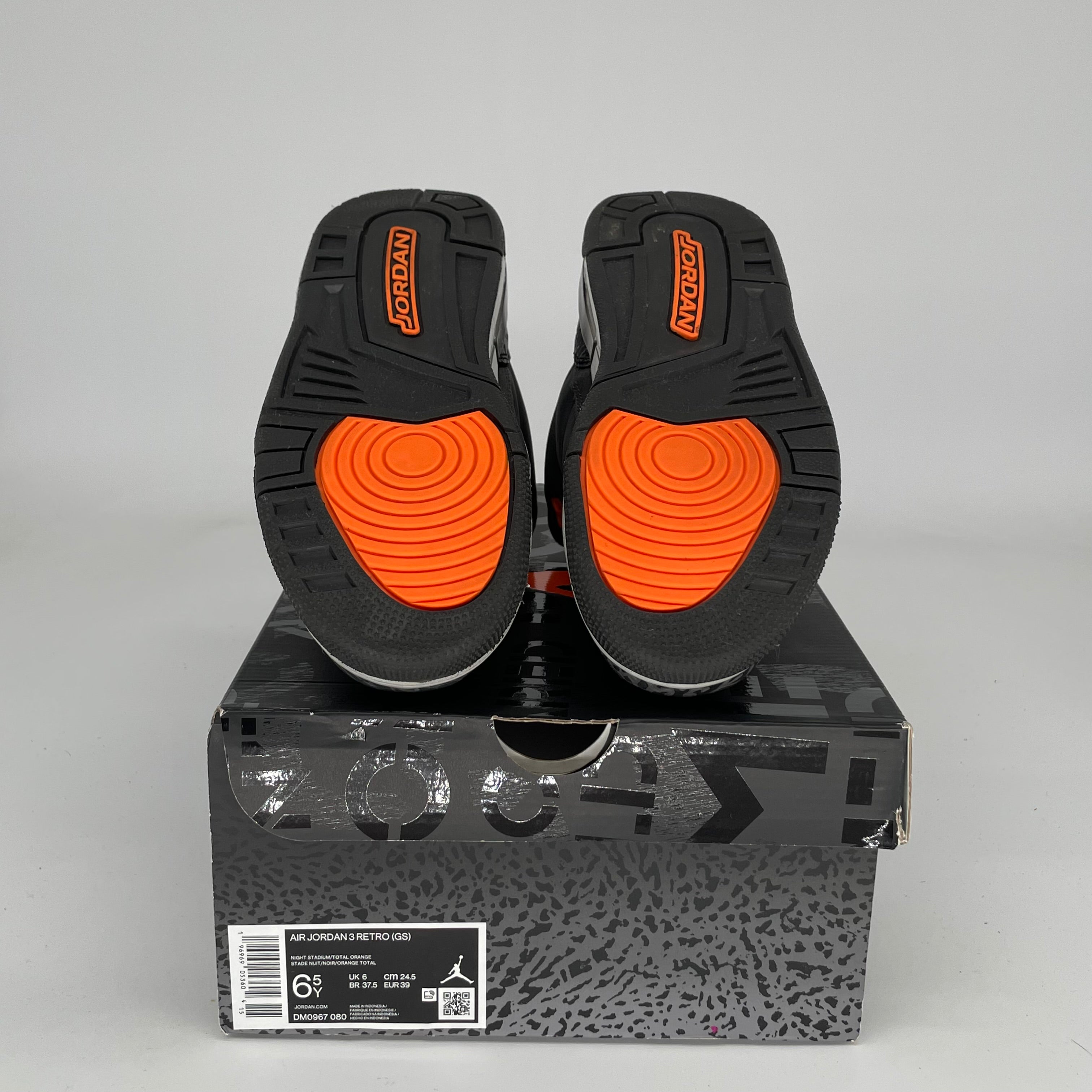 AIR JORDAN 3 FEAR Basketball Shoes Size 6.5Y (DM0967-080) - Retro Sneakers for Men & Kids - Perfect for Streetwear, Basketball Games & Sneaker Collection