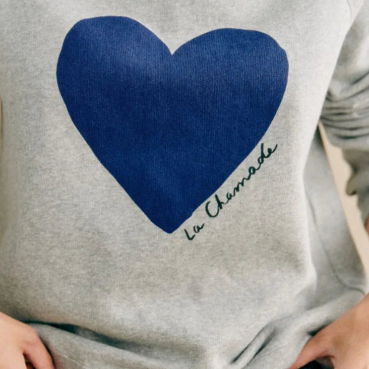 Women's Heart Print Sweatshirt - Cute Valentine's Day Gift, Casual Pullover Sweater for Date Night & Romantic Outfits