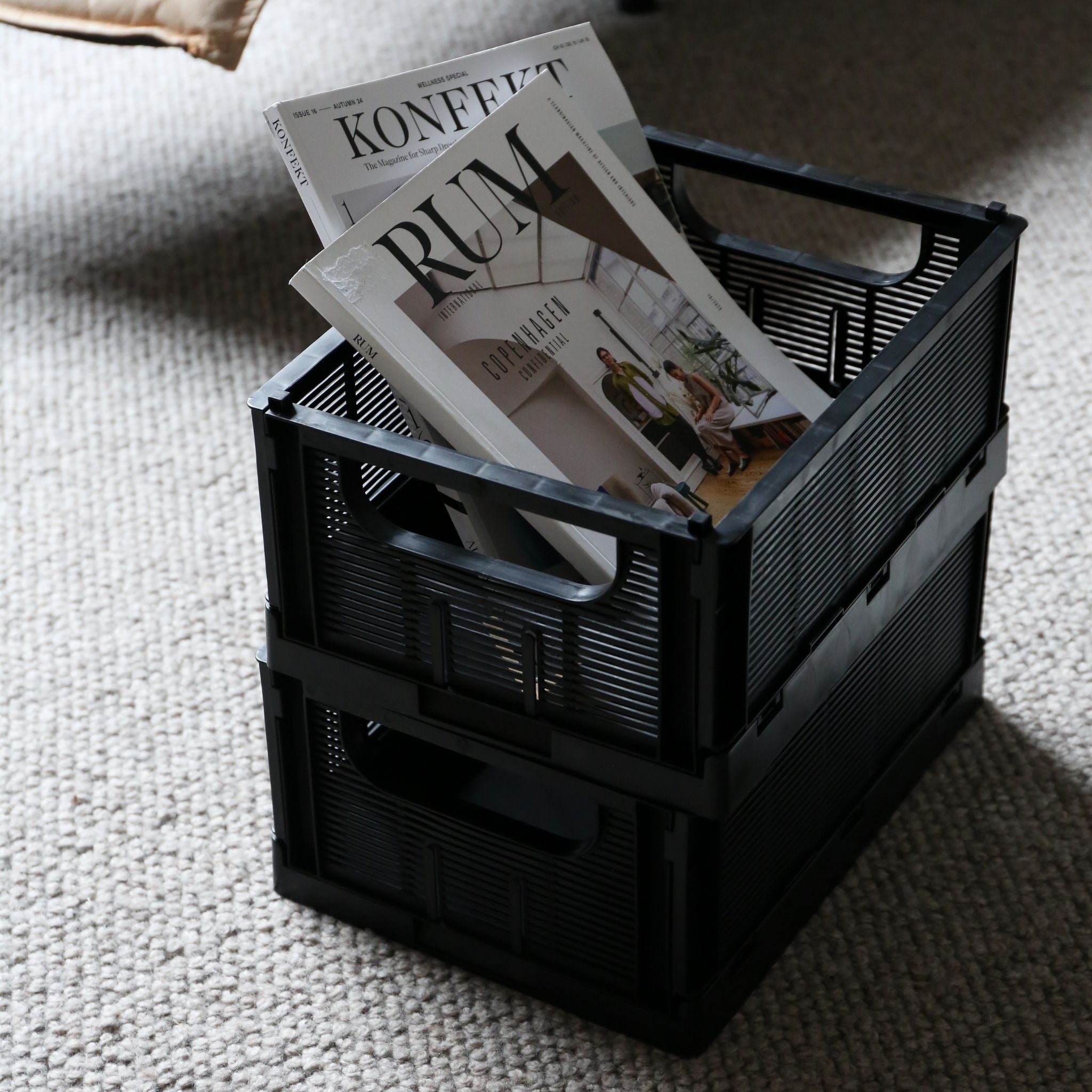 DESIGNSTUFF Linear Collapsible Storage Crate - Medium 33x25cm, Black - Foldable Organizer for Home, Office & Garage Organization