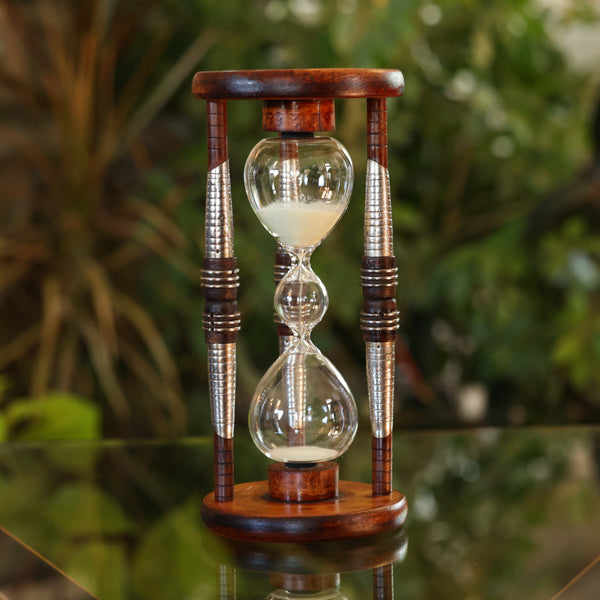 Vintage 3-Tier 5-Minute Wooden Sand Timer - Perfect for Board Games, Meditation & Classroom Activities