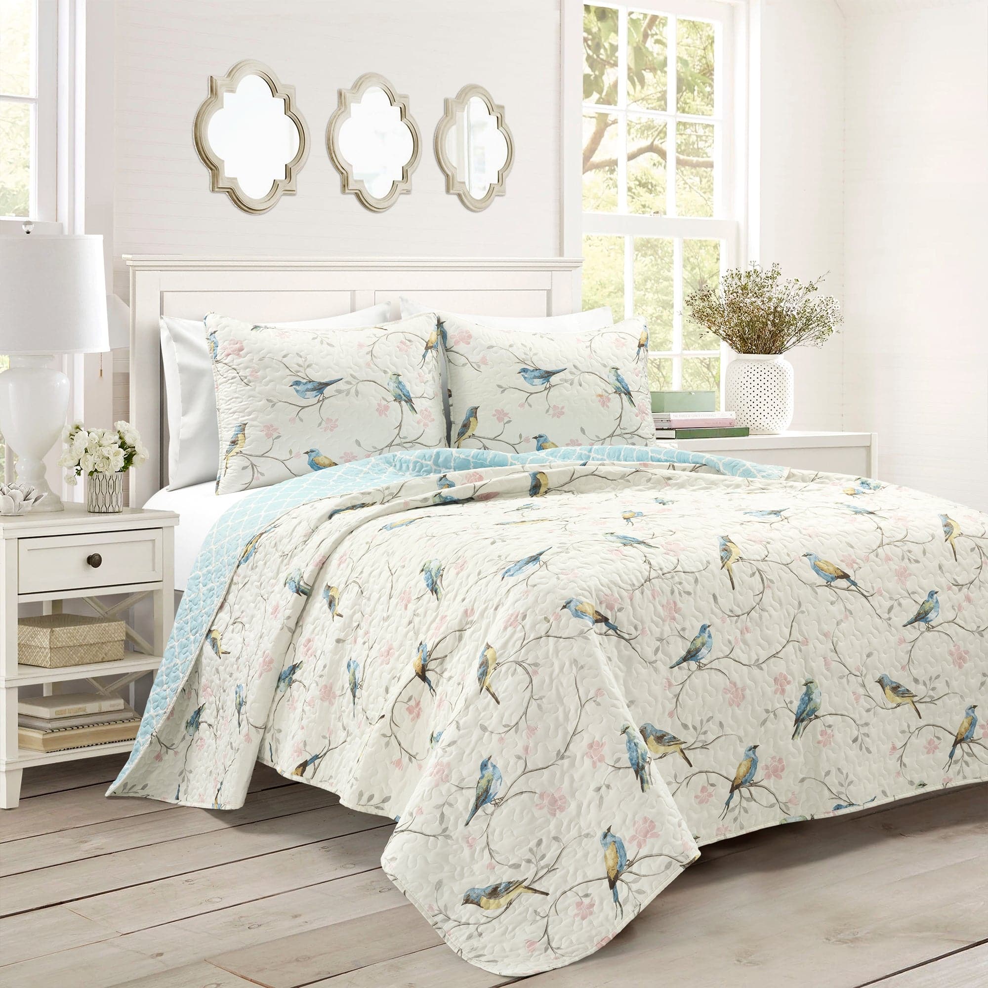 Botanical Bird & Flower Quilt 3-Piece Bedding Set - Soft Floral Duvet Cover with Pillow Shams for Cozy Bedroom Decor