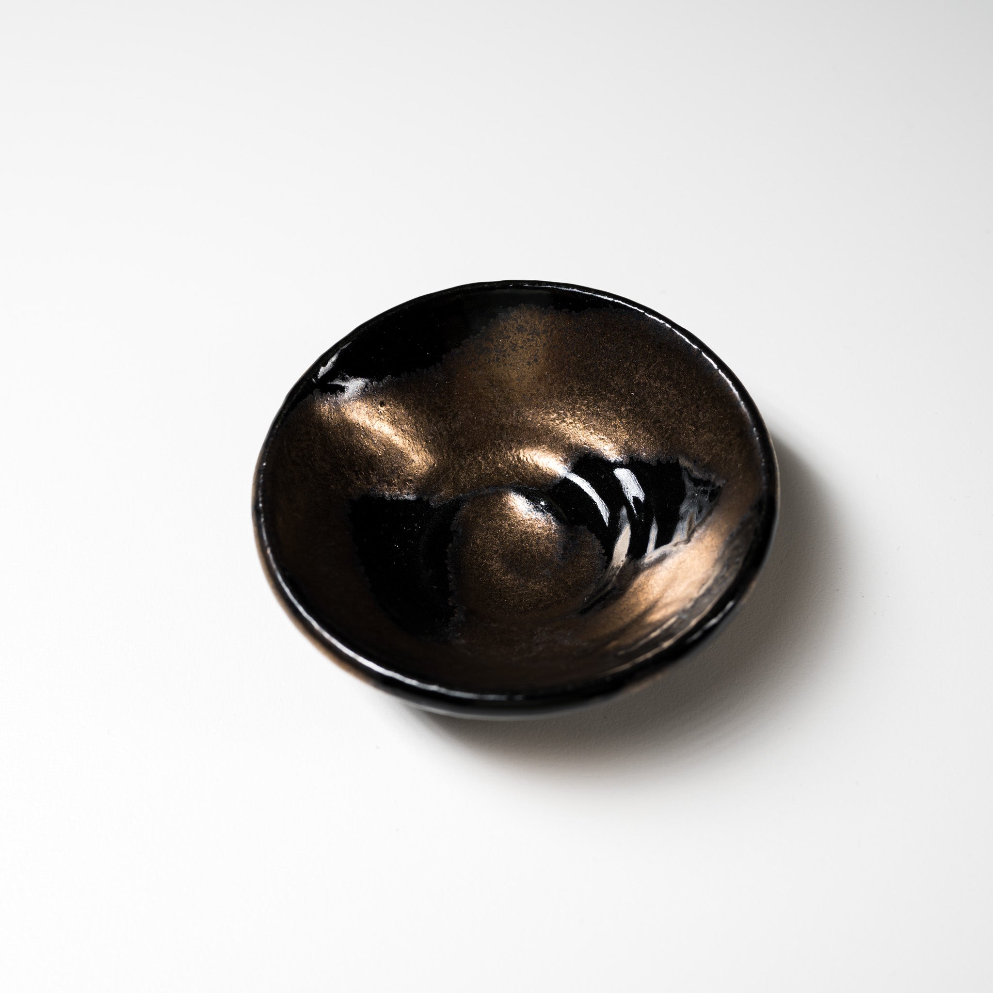 NINSHU Small Zen Soy Sauce Dish - Japanese Ceramic Appetizer Plate for Sushi, Soy Sauce & Condiments - Perfect for Asian Dining, Home Decor & Gift Giving