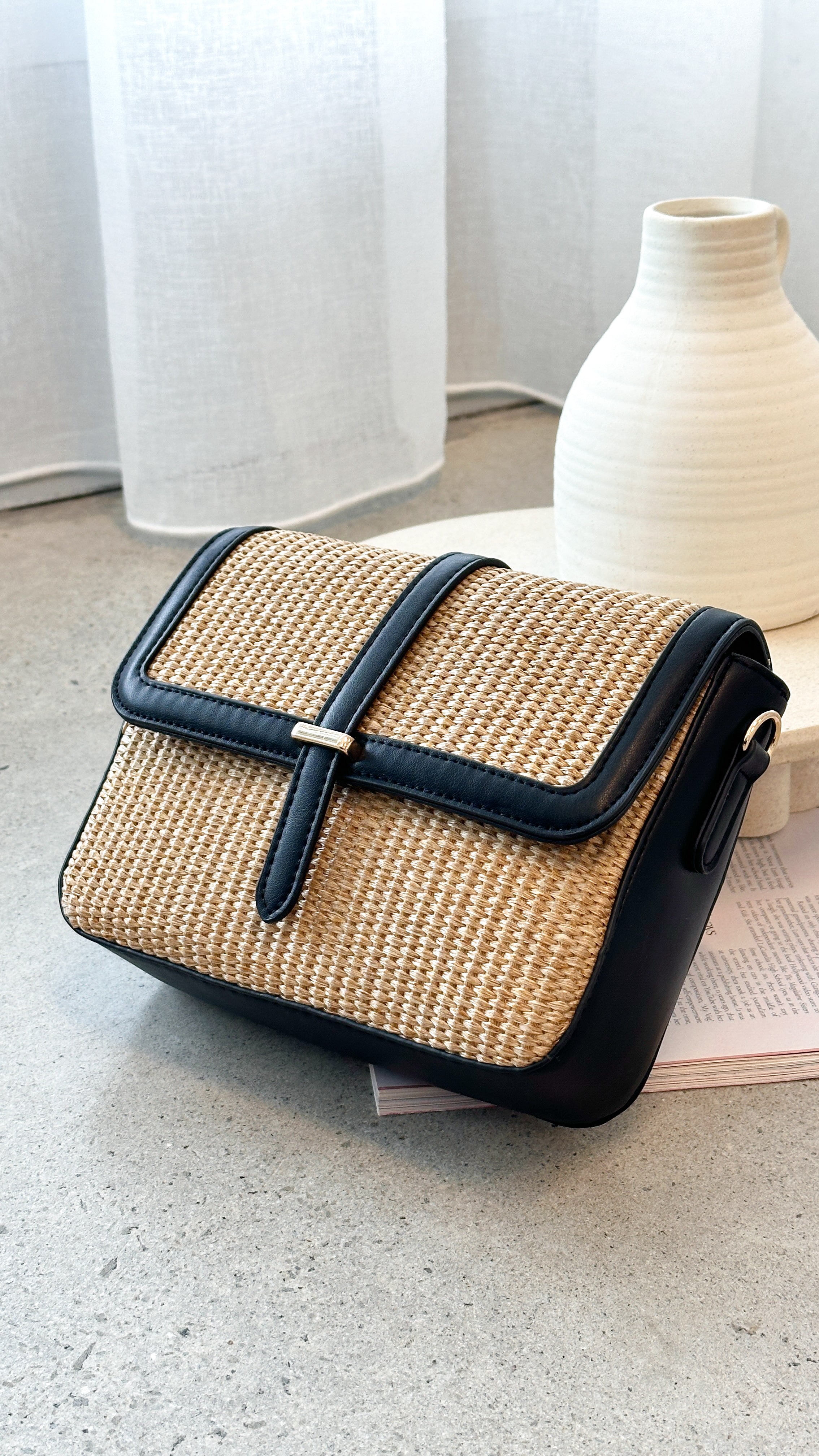 Stylish Calla Bag - Straw & PU Black Handbag for Women - Perfect for Beach, Shopping, and Everyday Use