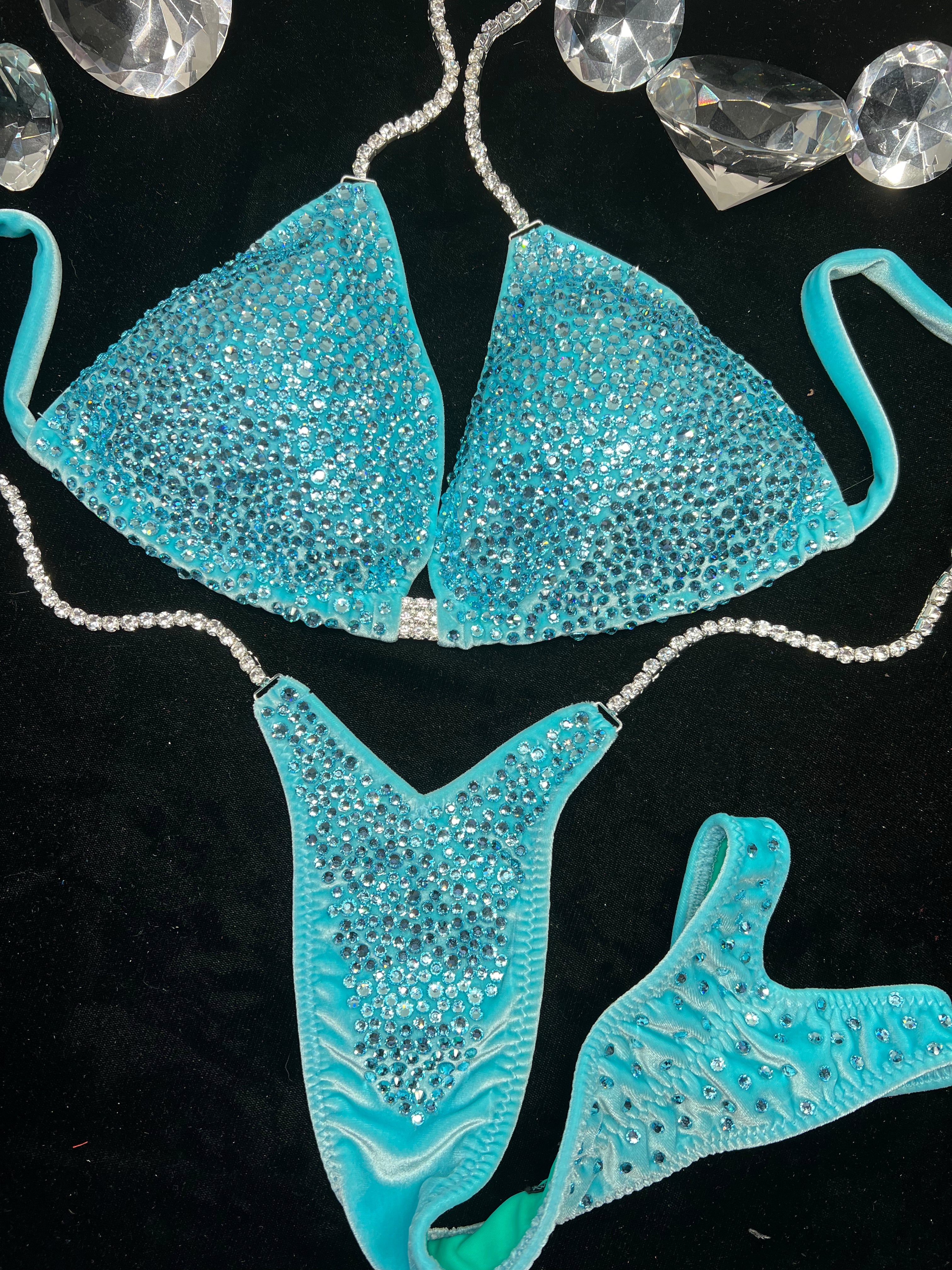 Ultimate Glam Tiffany Blue Clear Aqua Velvet Fabric - Perfect for Wedding Decor, Party Supplies & Home Decoration