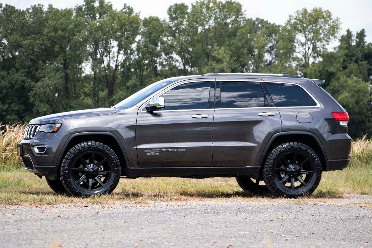 2.5 Inch Lift Kit with N3 Struts for Jeep Grand Cherokee 4WD (2016-2022) - Heavy Duty Suspension Upgrade for Off-Roading & Improved Ground Clearance | Part #91430