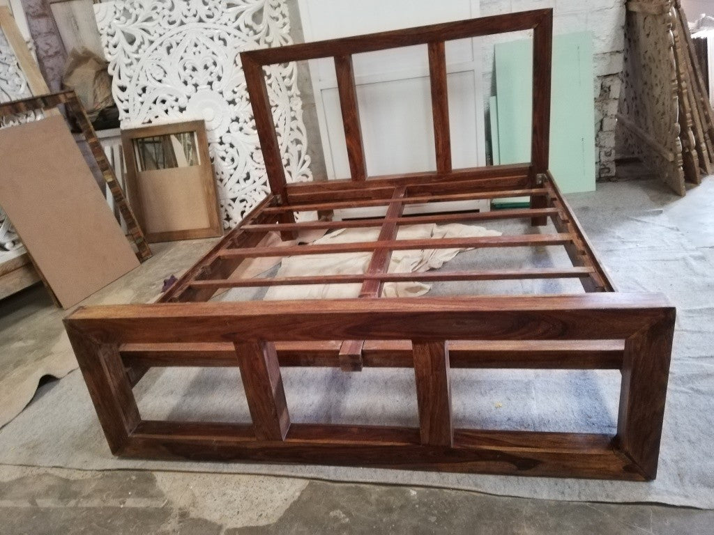 Hand Carved Indian Solid Wood Sheesham King Size Bed Frame in Rich Brown - Perfect for Master Bedrooms, Guest Rooms & Rustic Home Decor